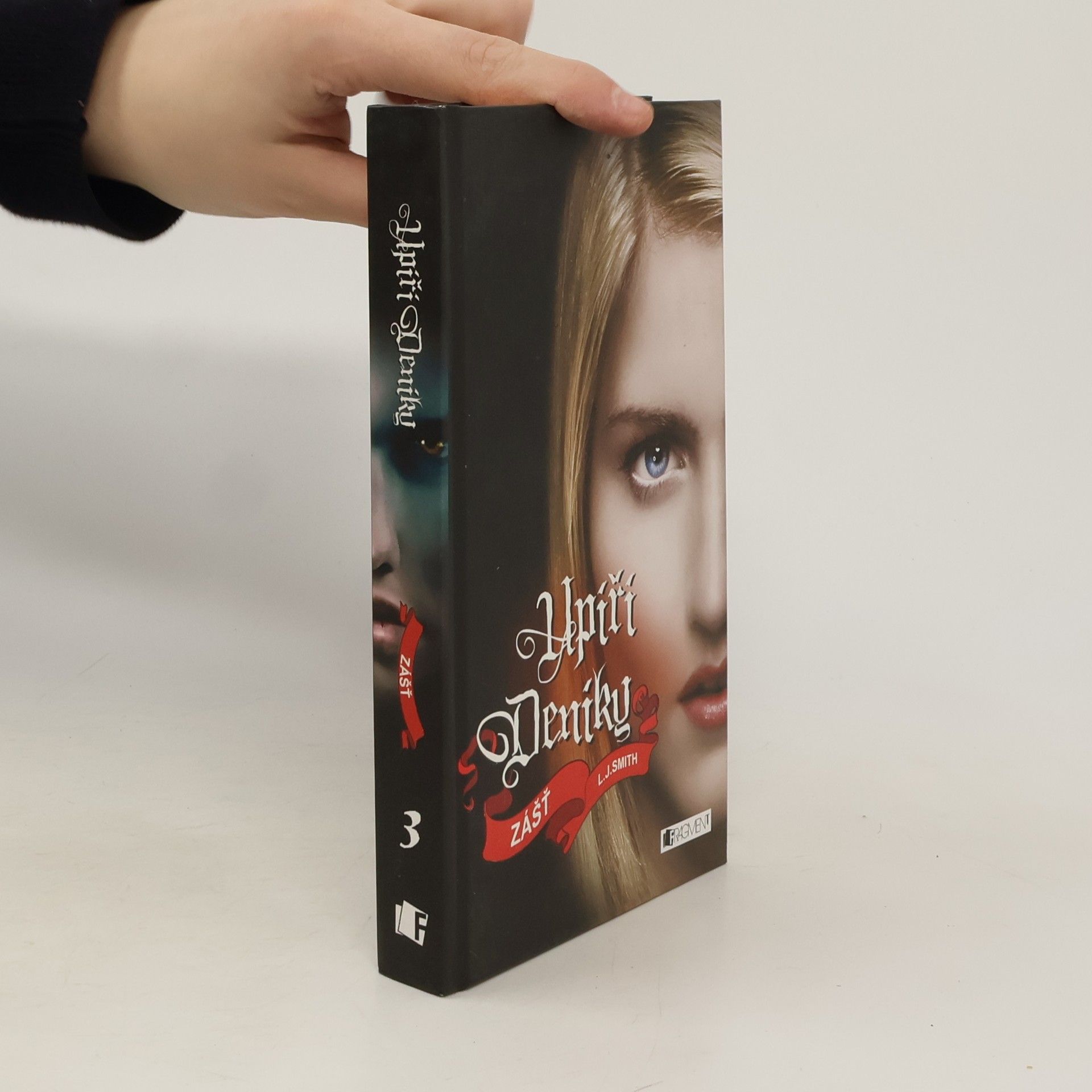 Lisa J. Smith Upíří deníky. Zášť.