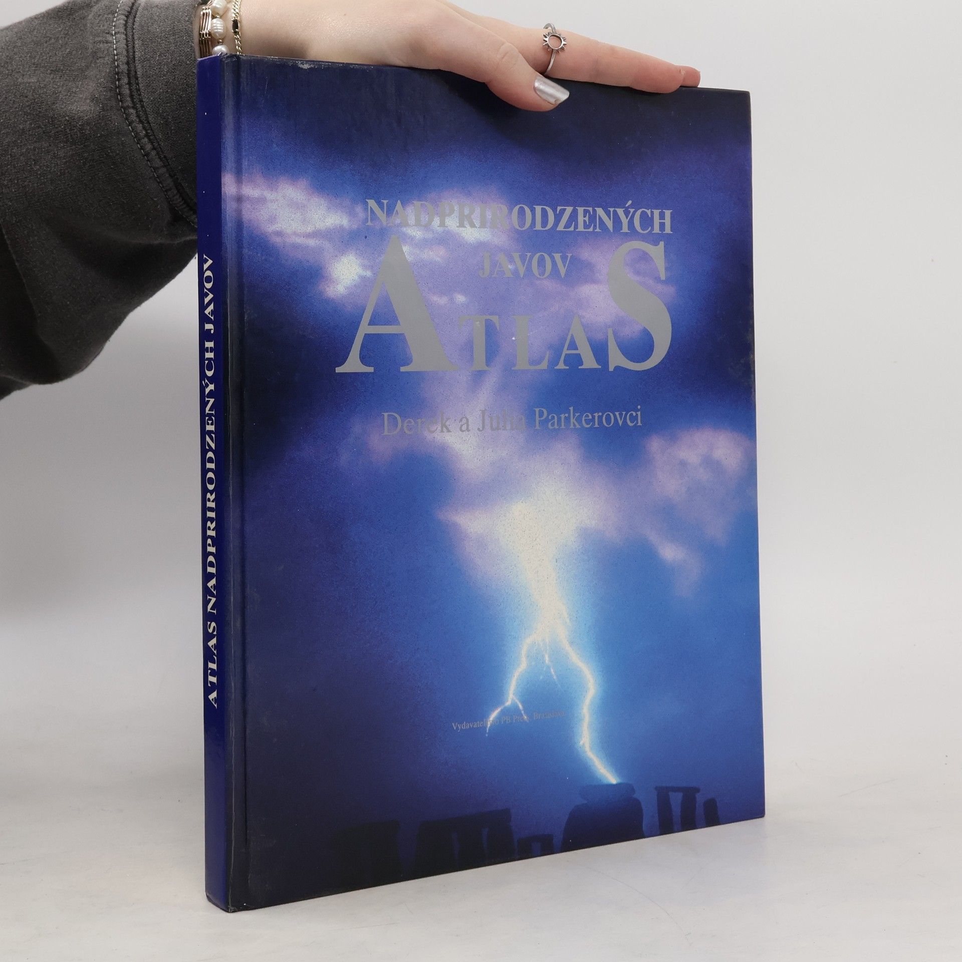 Julia Parker Atlas nadprirodzených javov