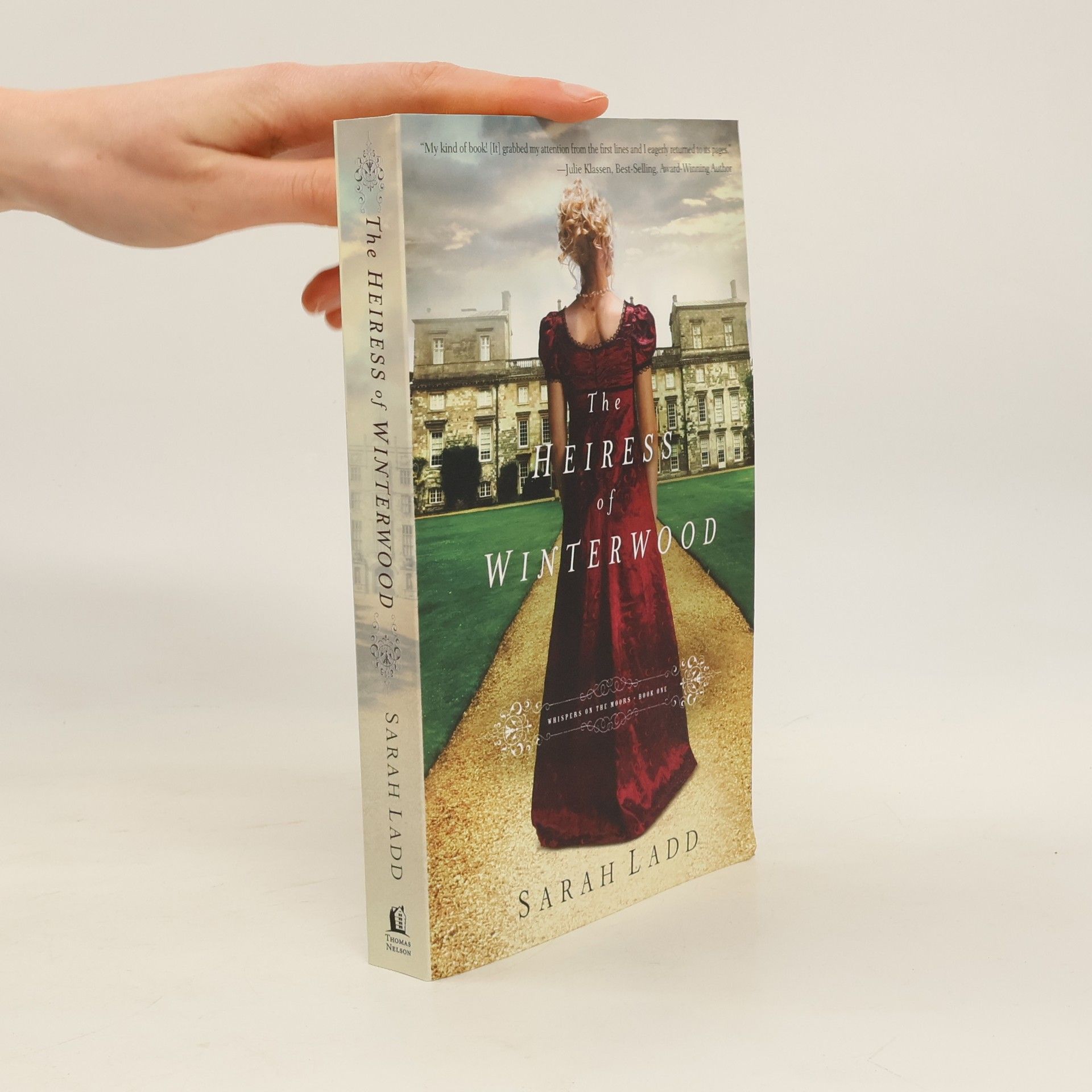 Sarah E. Ladd Whispers on the Moors - 1: The Heiress of Winterwood