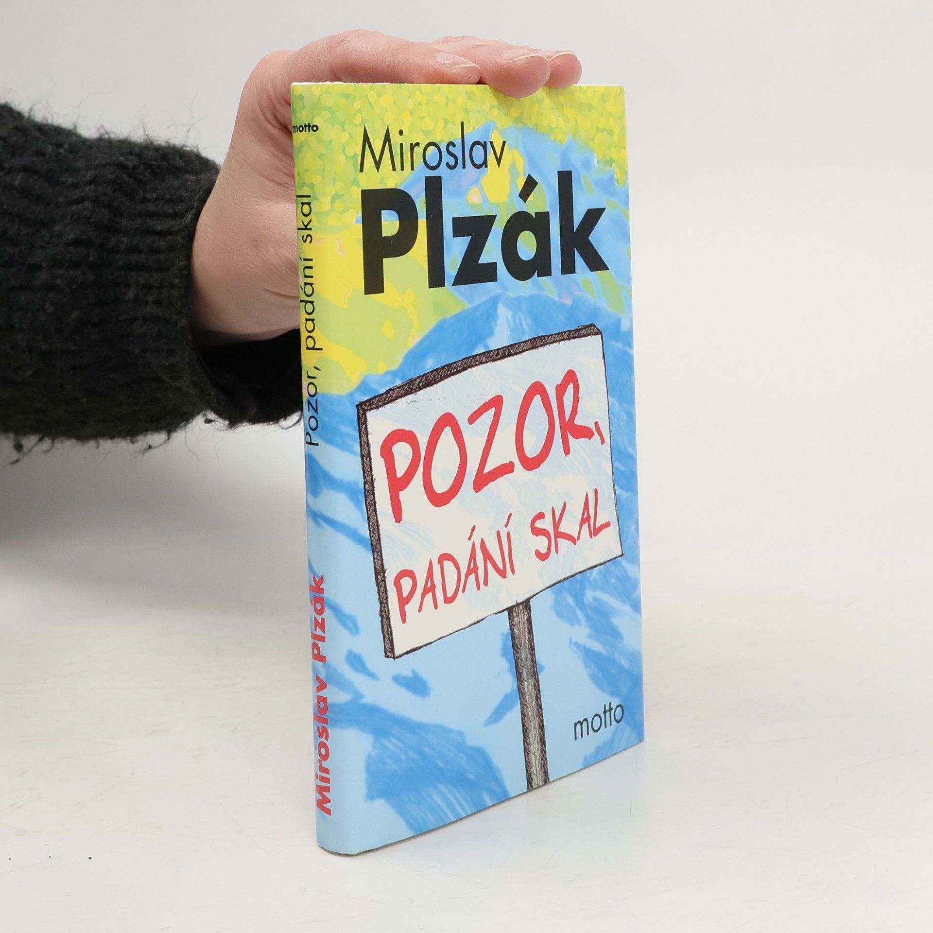 Pozor, padání skal