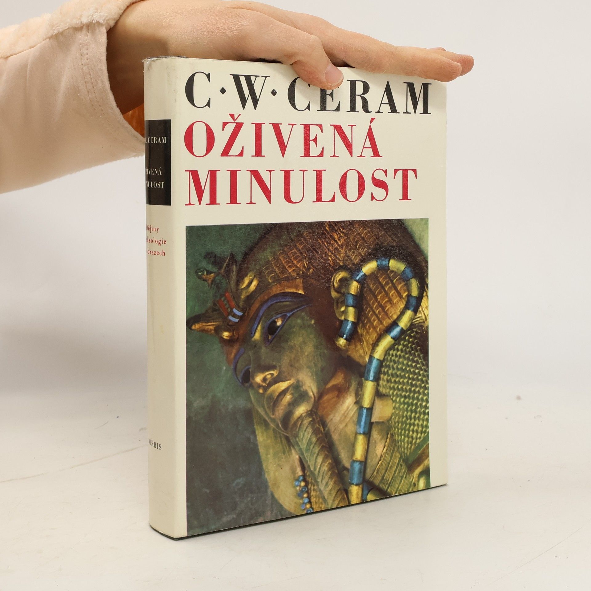C. W. Ceram Oživená minulost