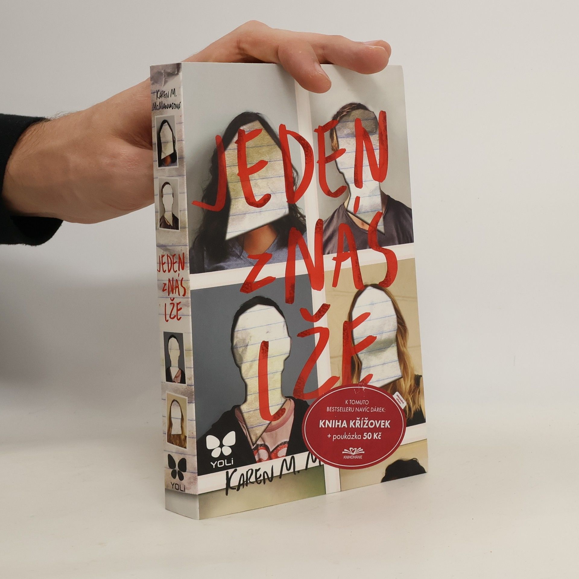 Karen M. McManus Jeden z nás lže