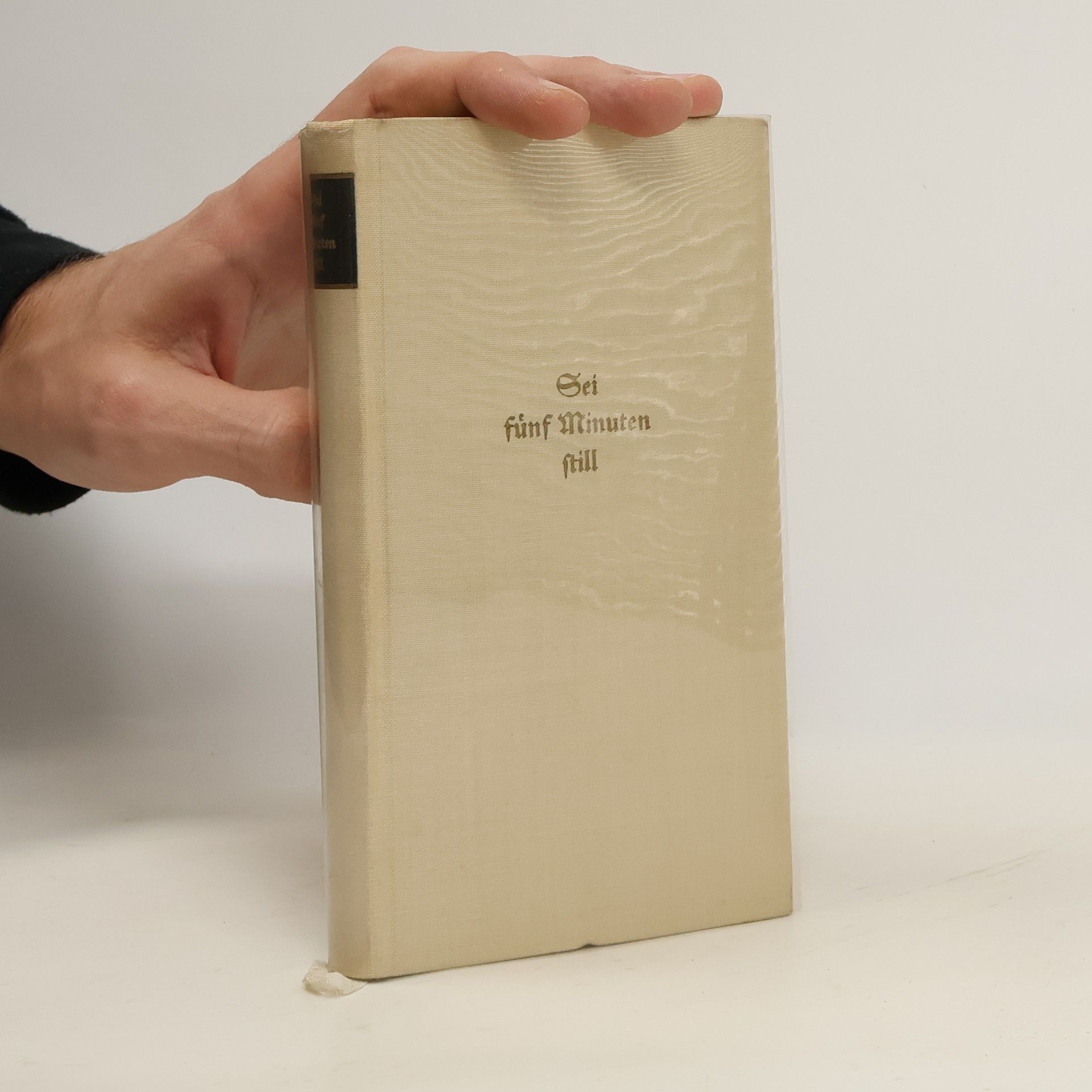 Sei fünf Minuten still