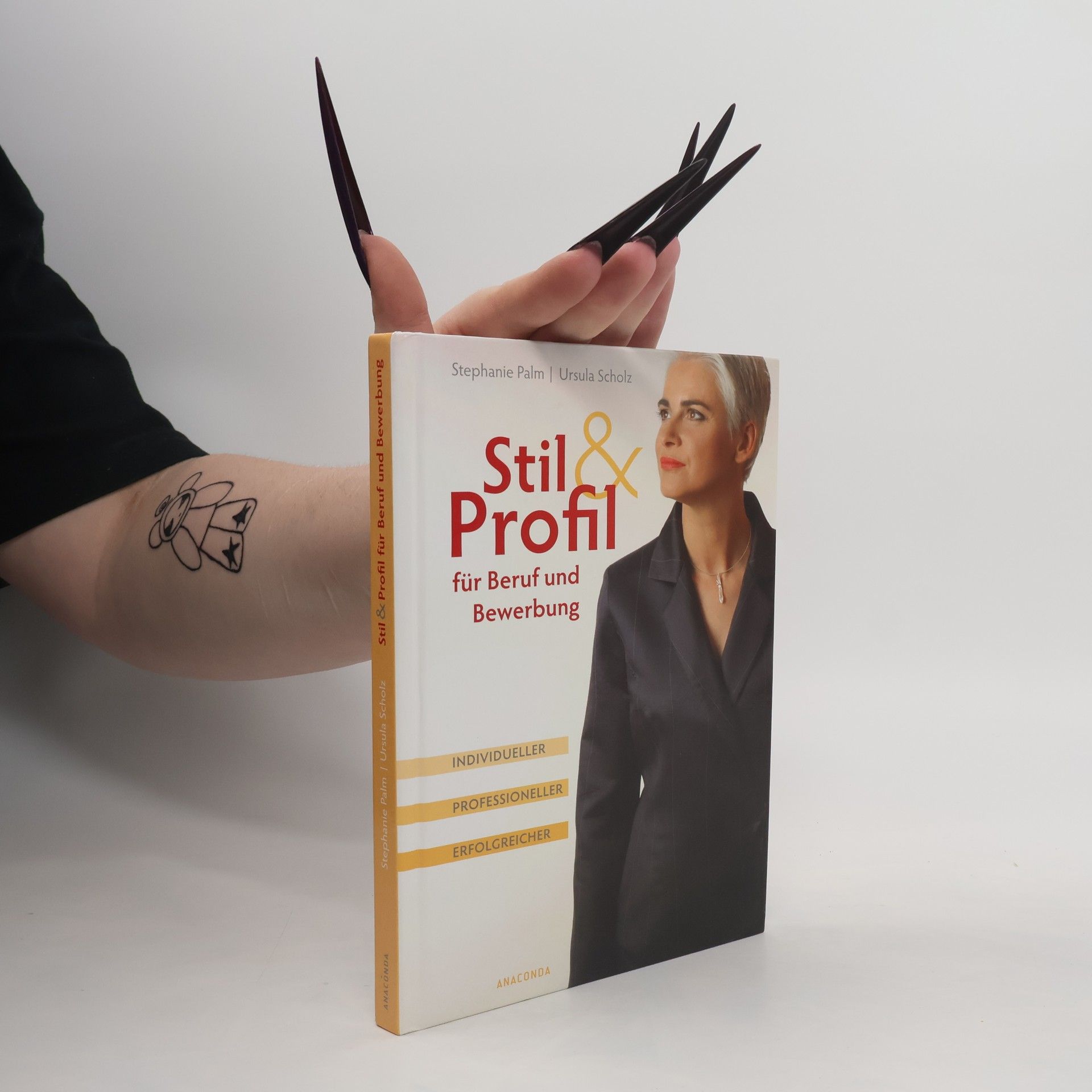 Stil und Profil für Beruf und Bewerbung - Individueller - professioneller - erfolgreicher. Individueller - professioneller - erfolgreicher