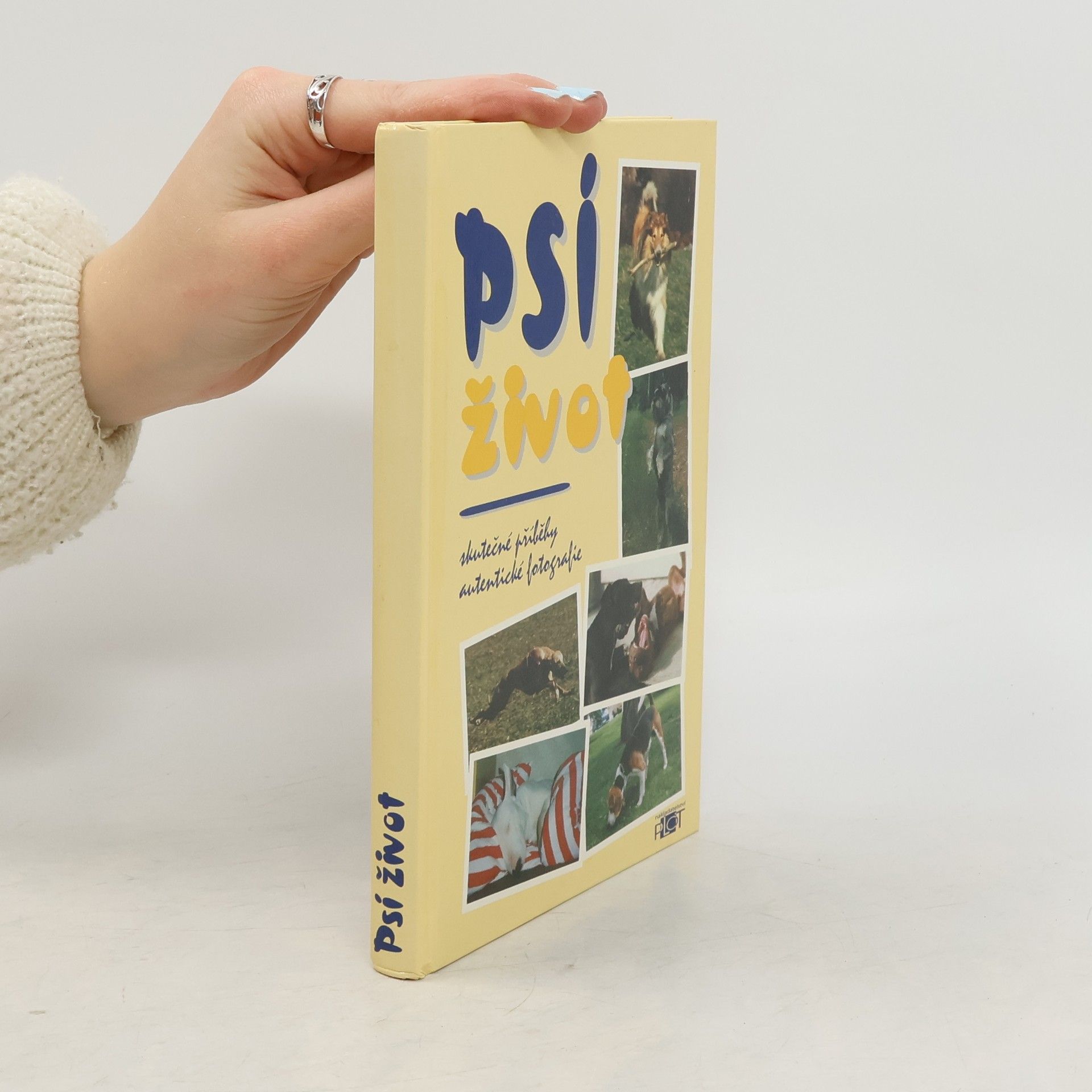 Psí život. Skutečné příběhy, autentické fotografie