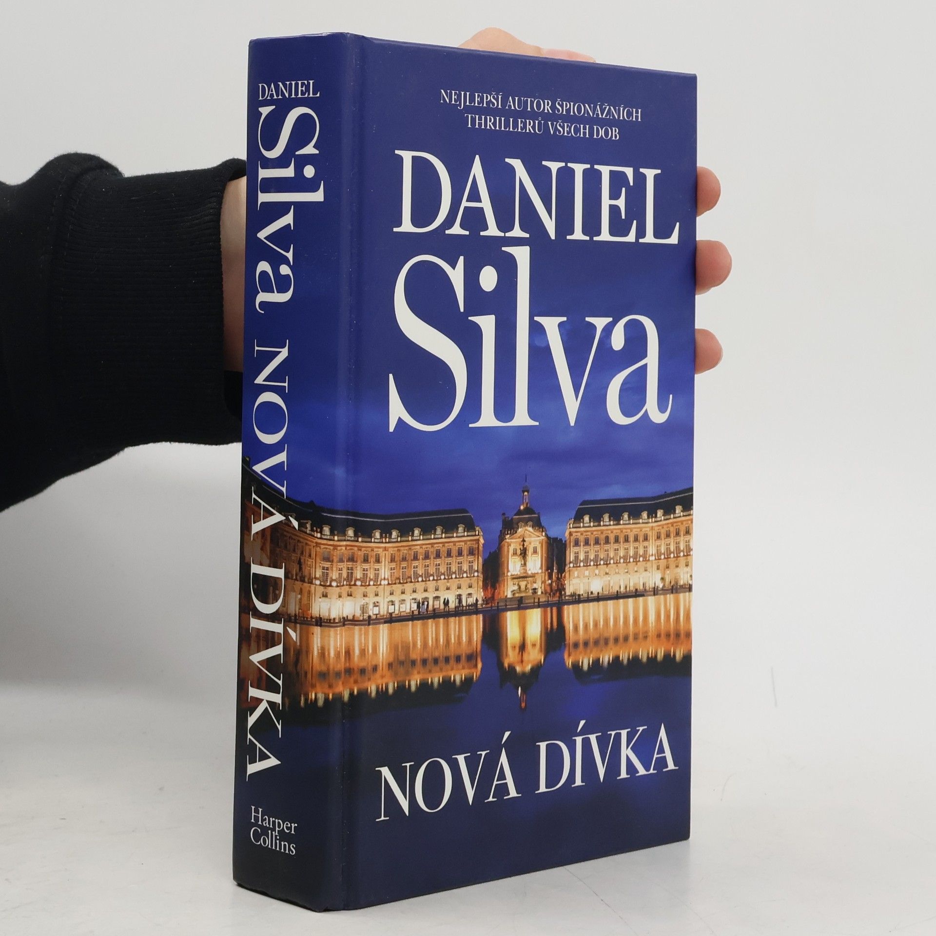 Daniel Silva Nová dívka