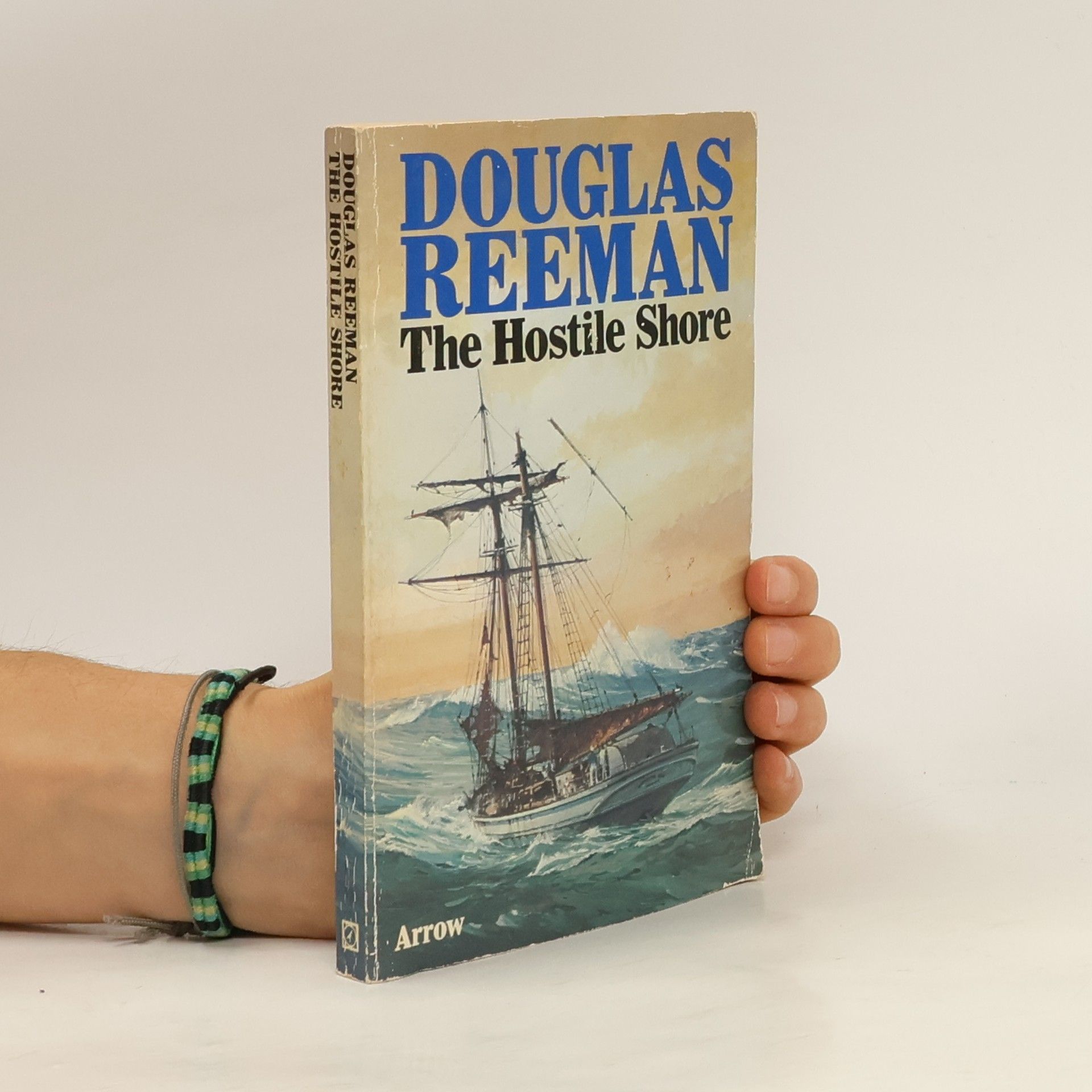 Douglas Reeman The Hostile Shore