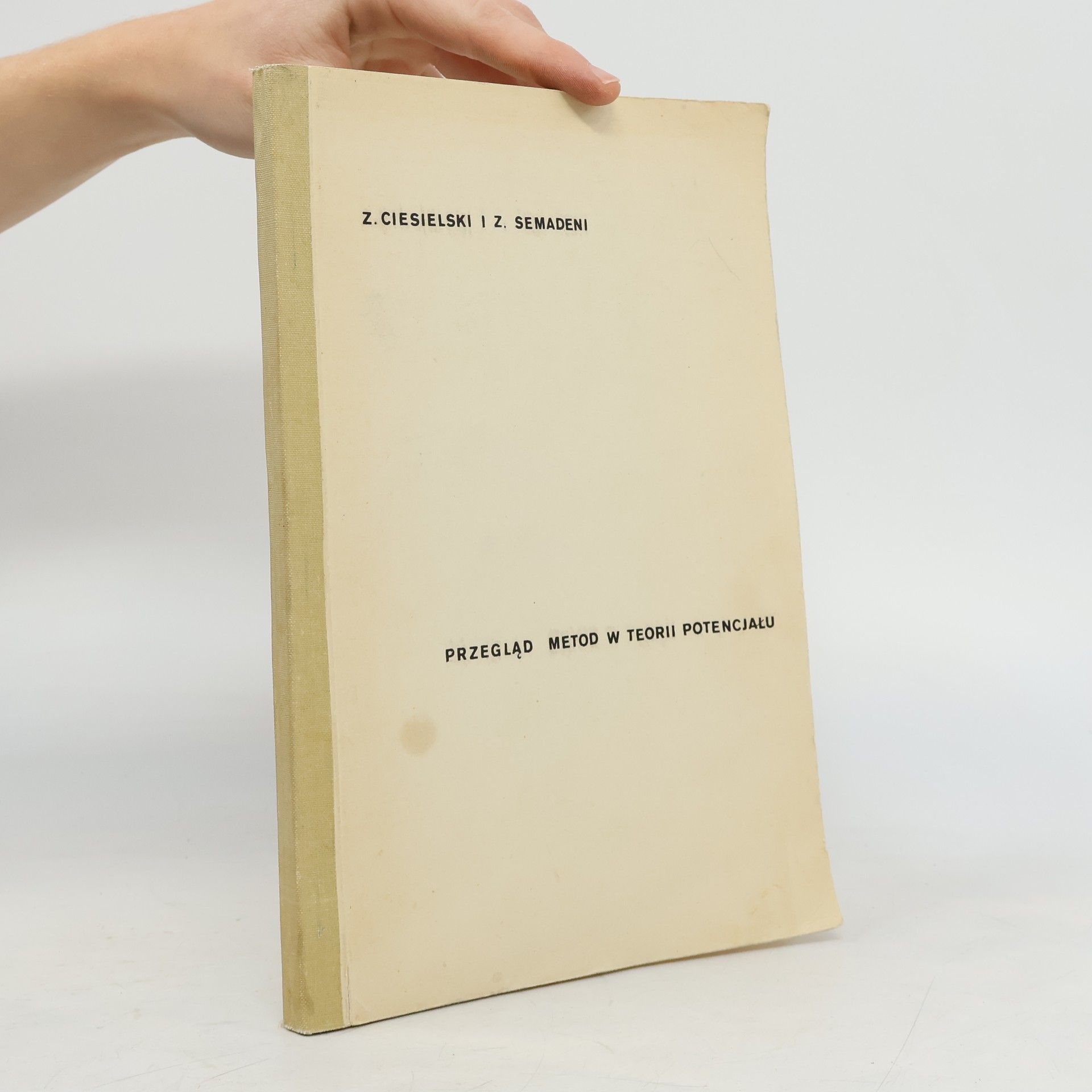 Z. Ciesielski Przeglad metod w teorii potencjalu