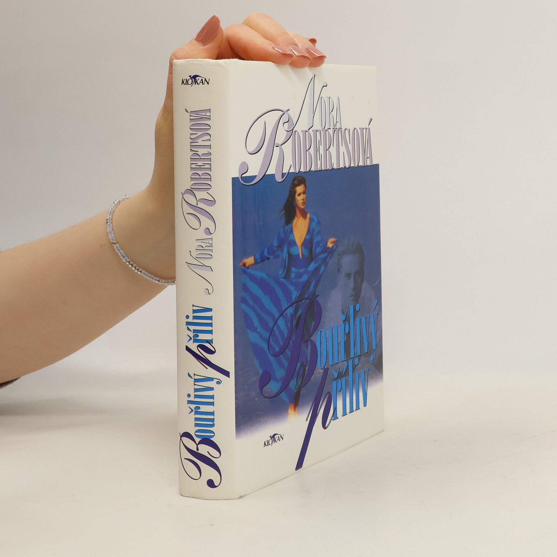 Nora Roberts Bouřlivý příliv