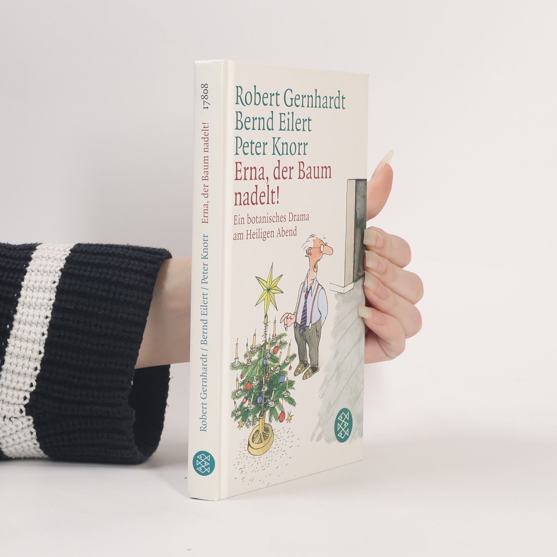 Erna, der Baum nadelt!