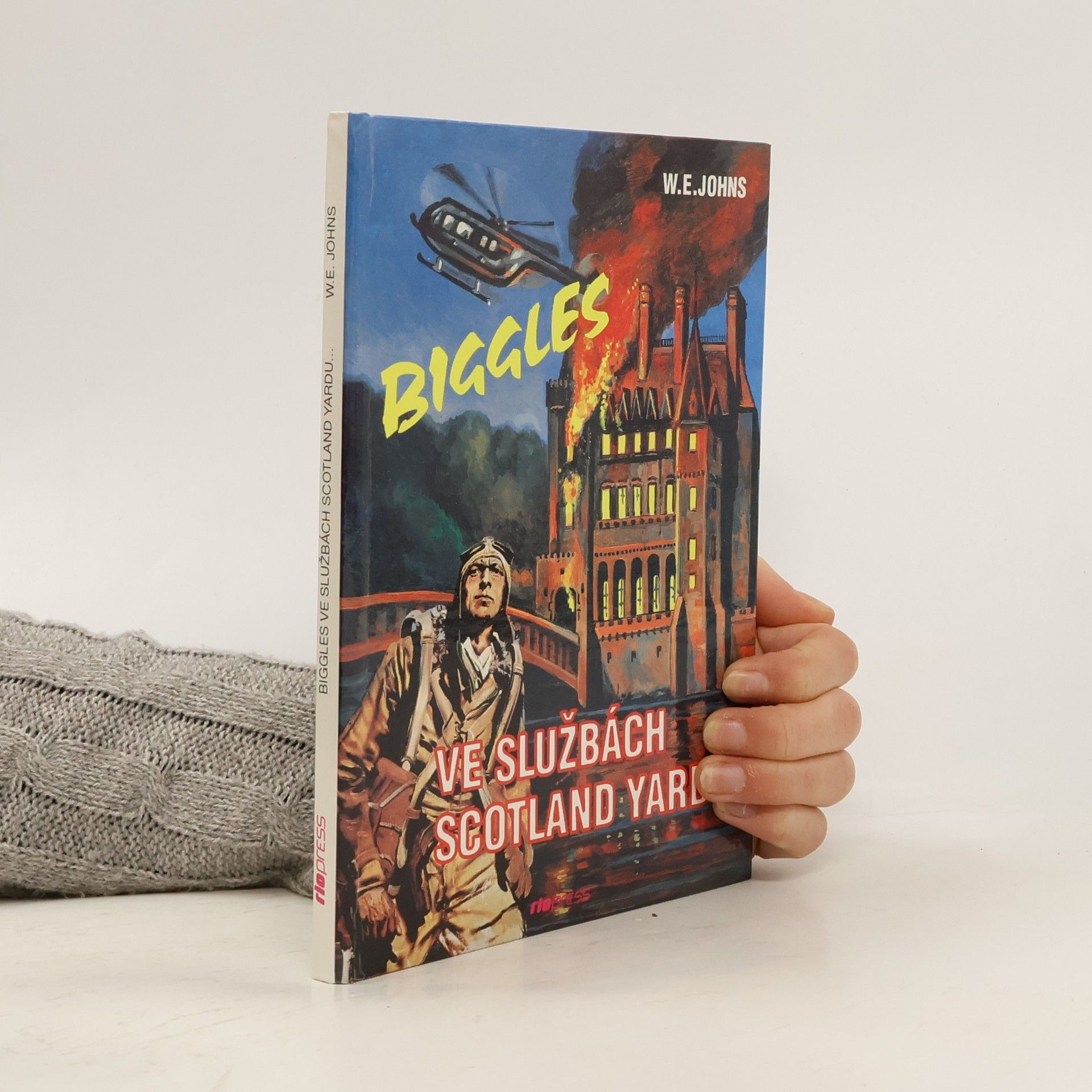 William Earl Johns Ve službách Scotland Yardu