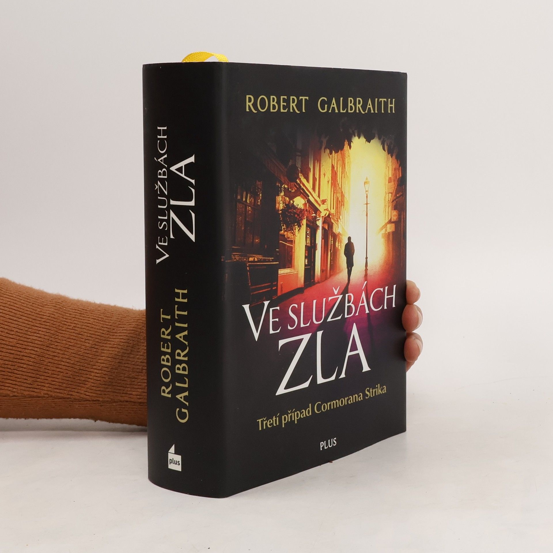 Robert Galbraith Ve službách zla