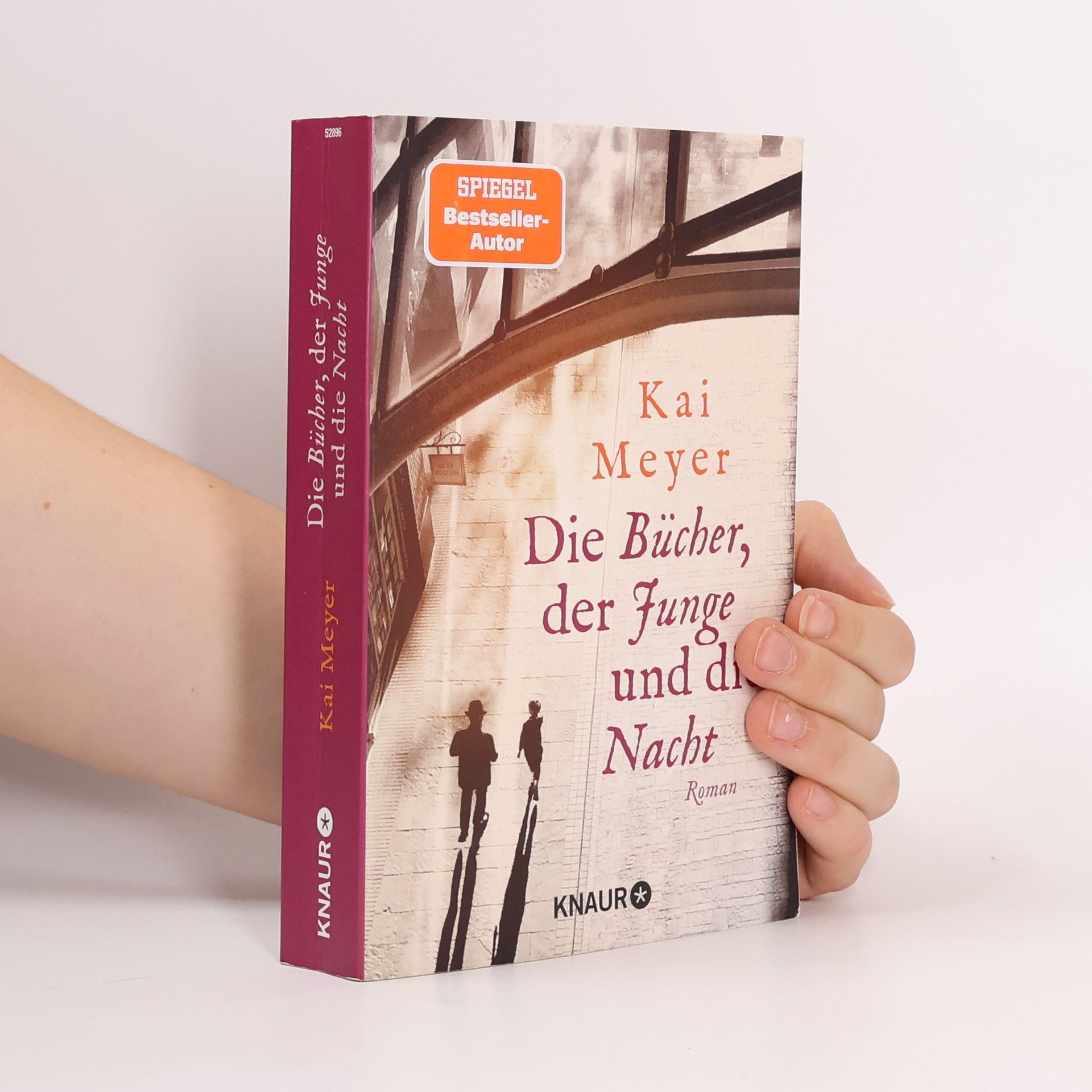 Die Bücher, der Junge und die Nacht