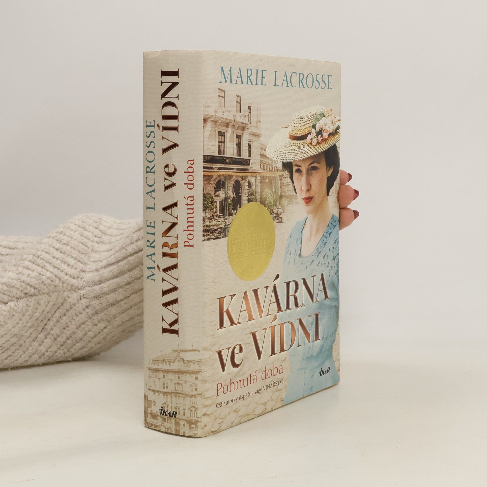 Marie Lacrosse Kavárna ve Vídni. Pohnutá doba