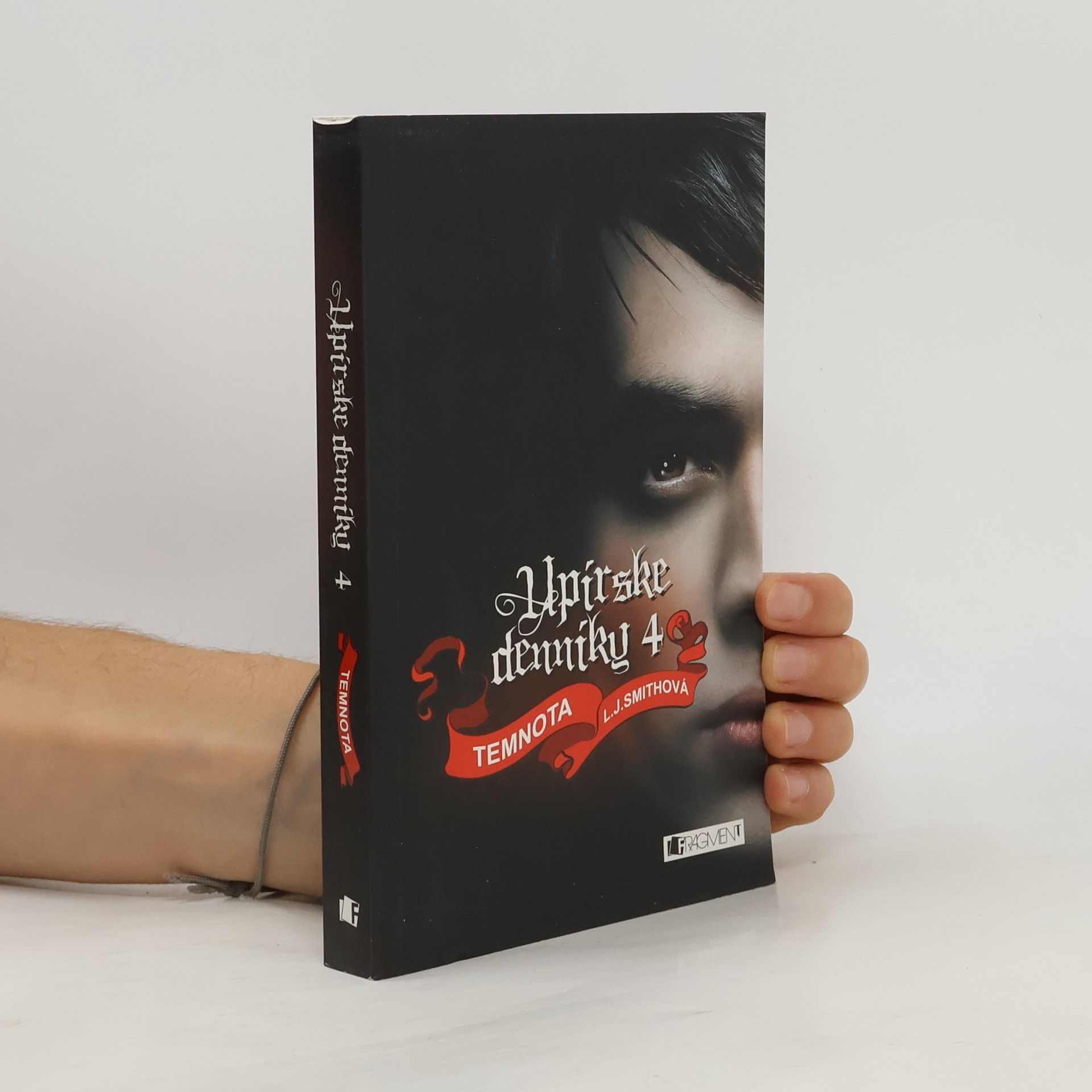 Lisa J. Smith Temnota