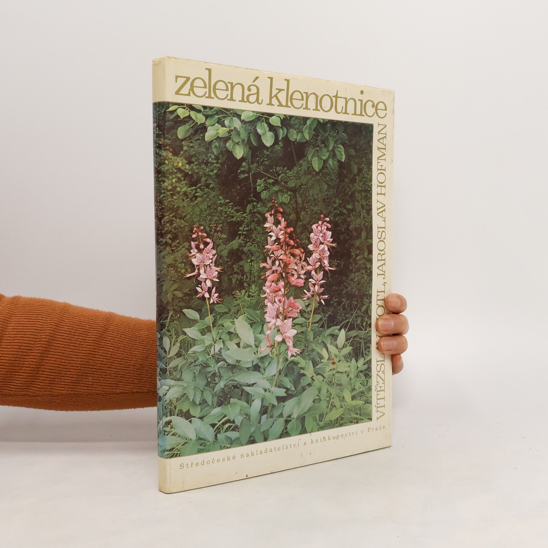 Zelená klenotnice. Nejvzácnější přírodní krásy středních Čech