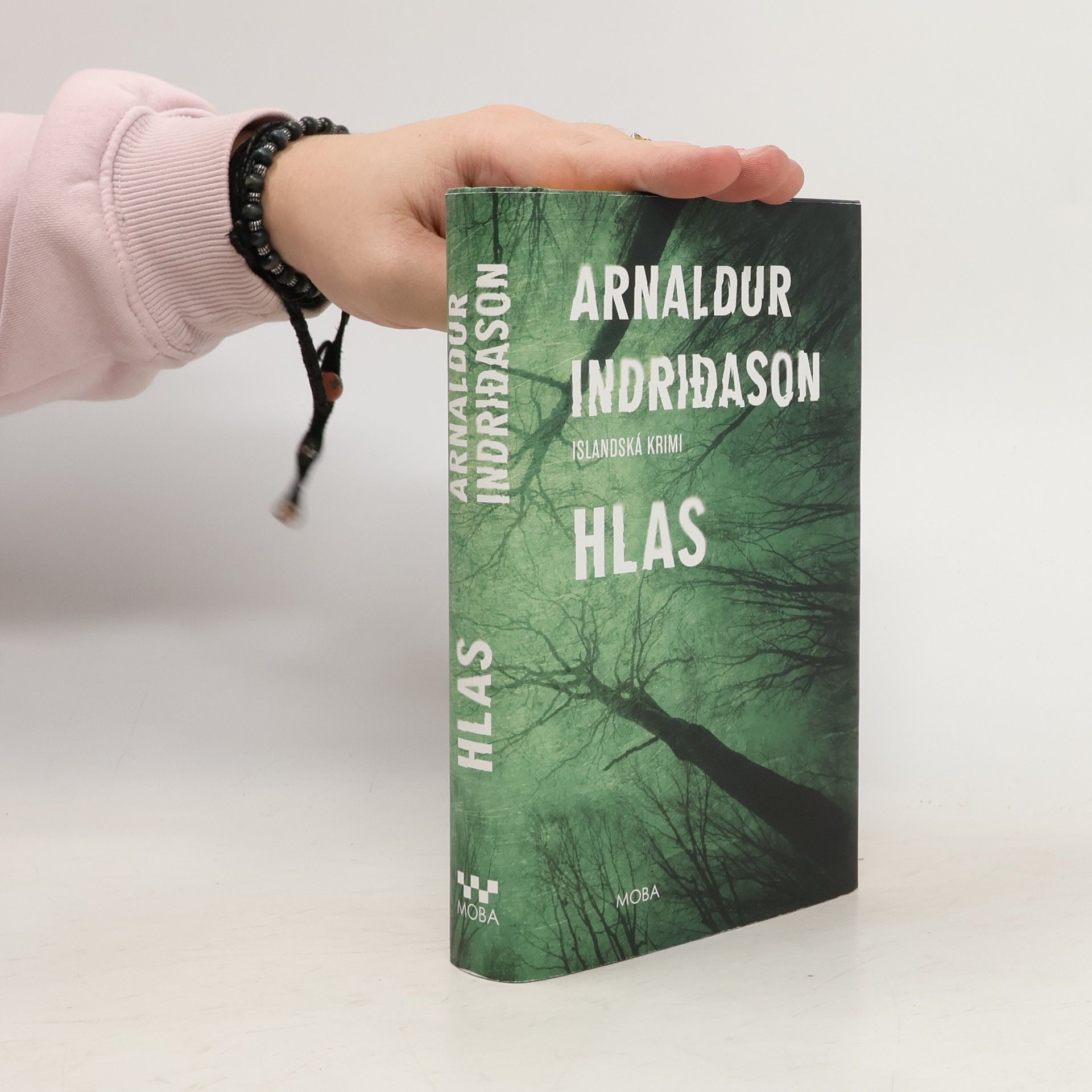 Arnaldur Indriðason Hlas