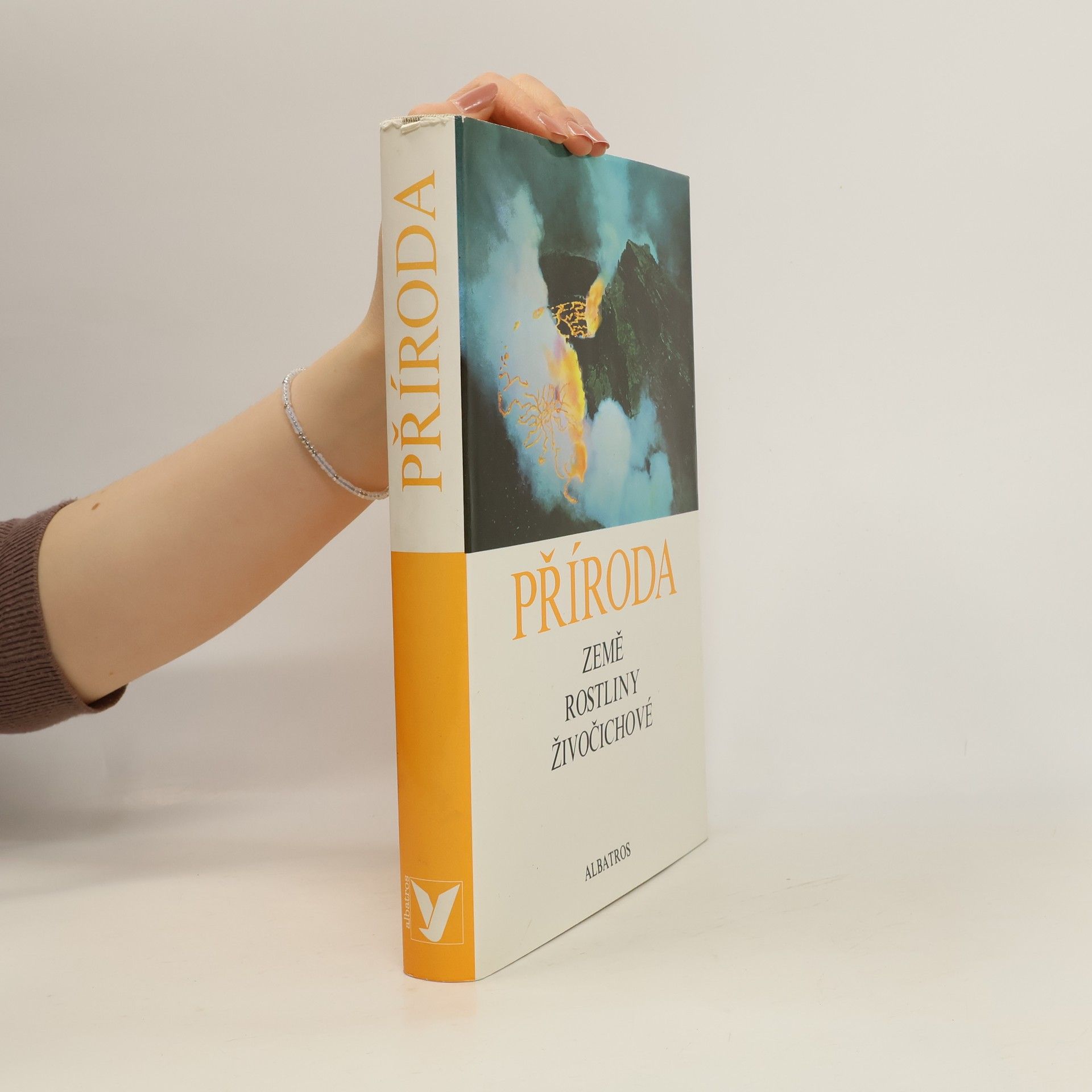 Příroda. Země, rostliny, živočichové