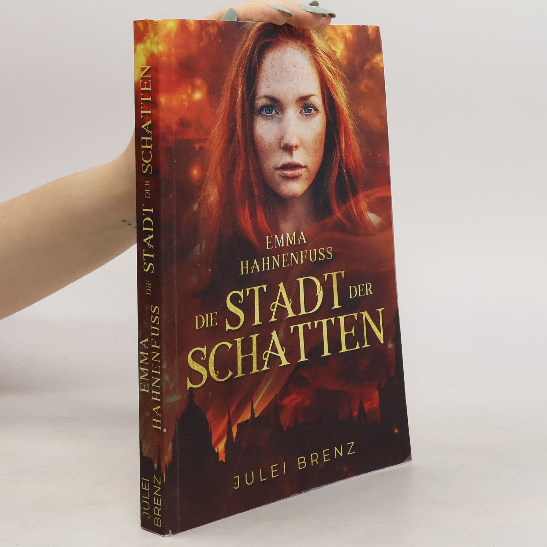 Emma Hahnenfuss Emma Hahnenfuß