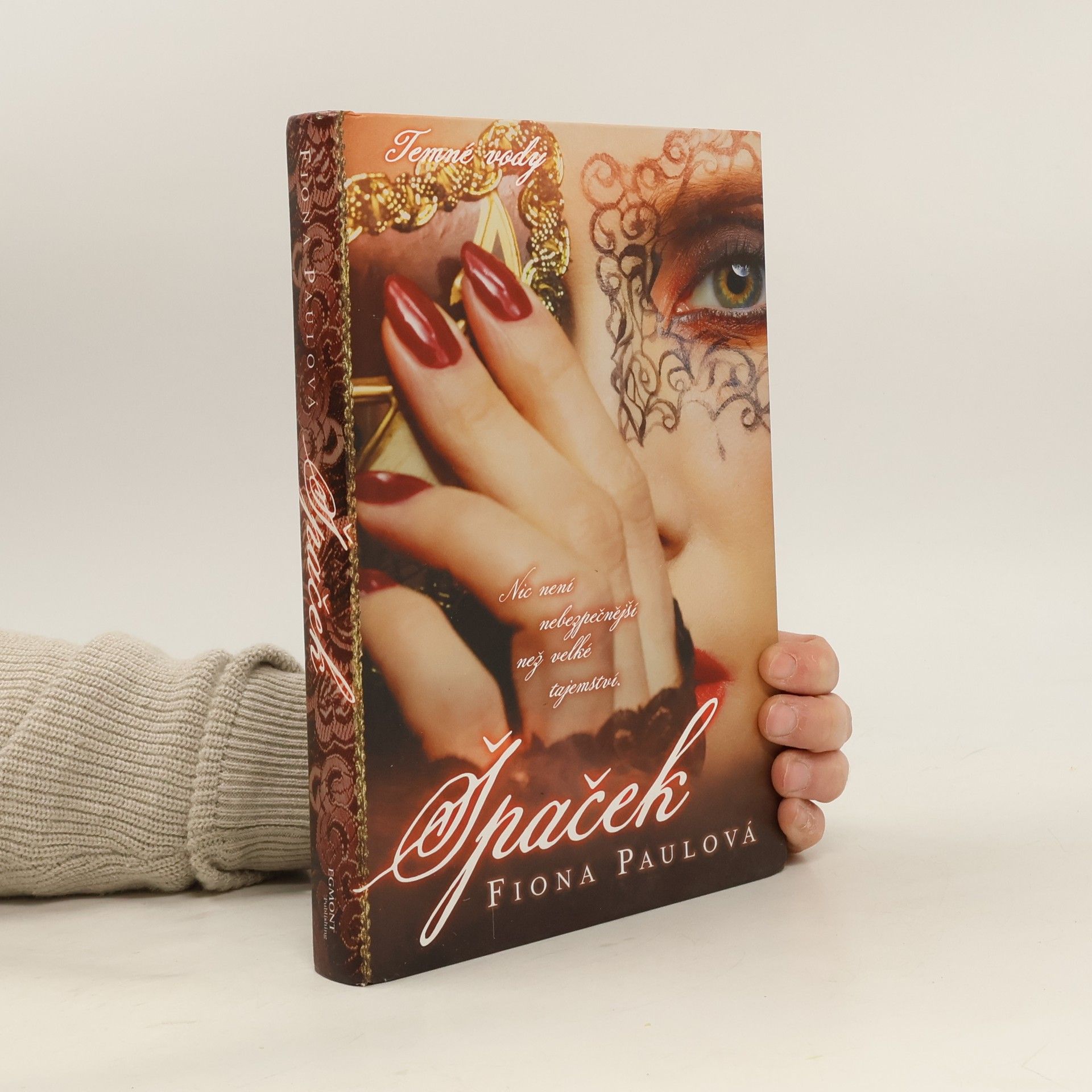 Fiona Paul Špaček. Temné vody 3.