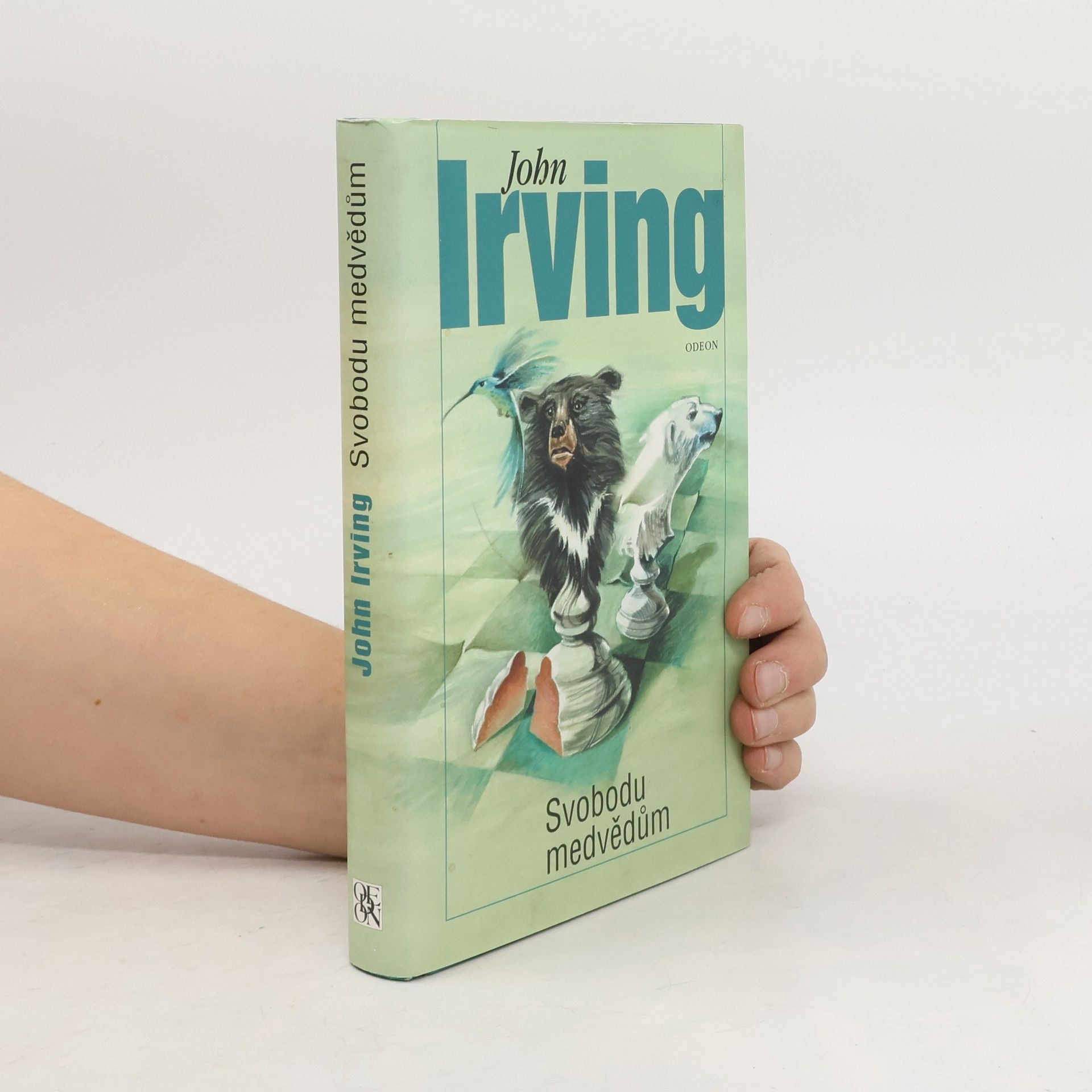 John Irving Svobodu medvědům