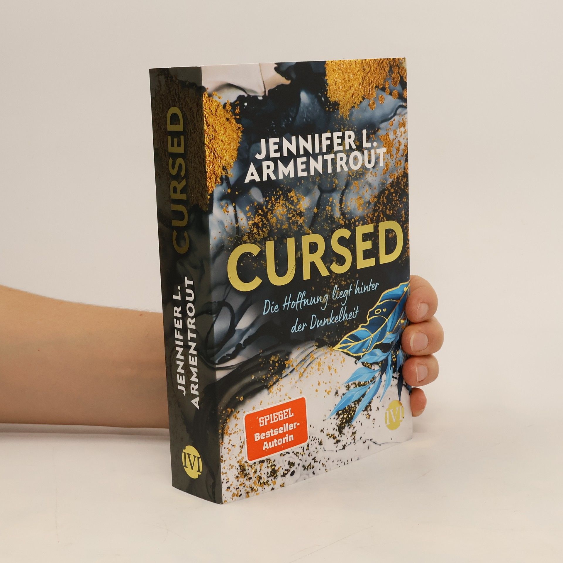 Jennifer L. Armentrout Cursed. Die Hoffnung liegt hinter der Dunkelheit