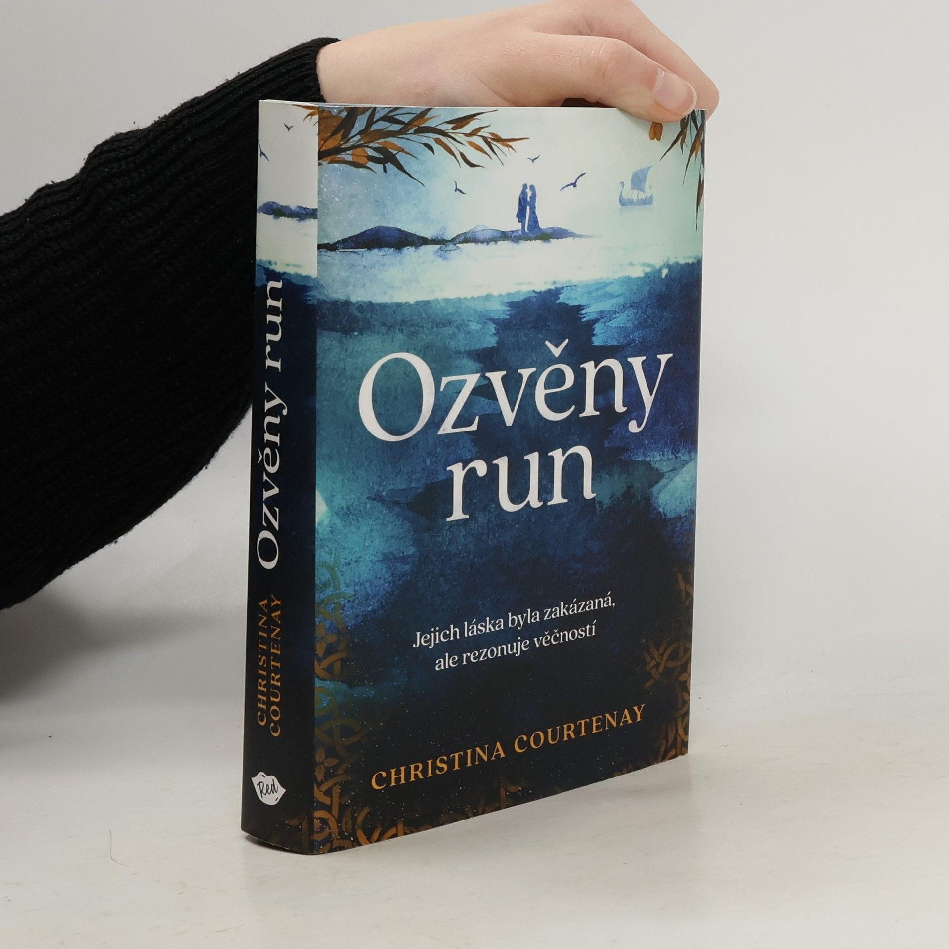 Christina Courtenay Ozvěny run