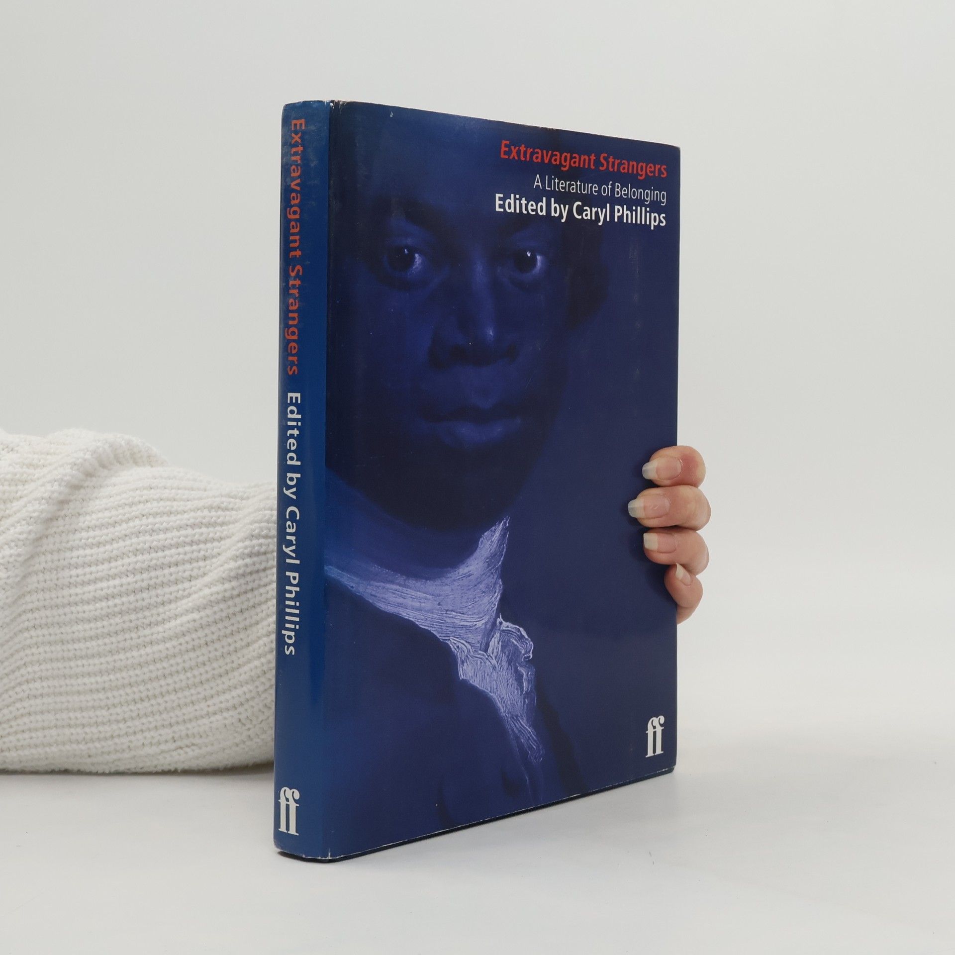 Carly Phillips Extravagant Strangers