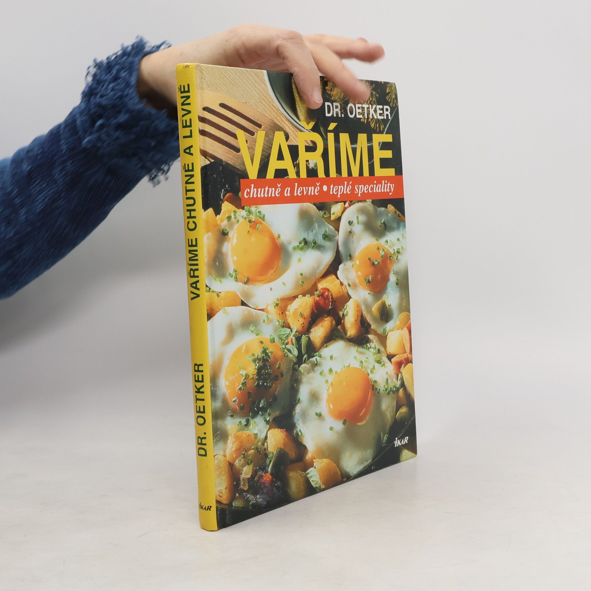 Various authors Vaříme chutně a levně. Teplé speciality.