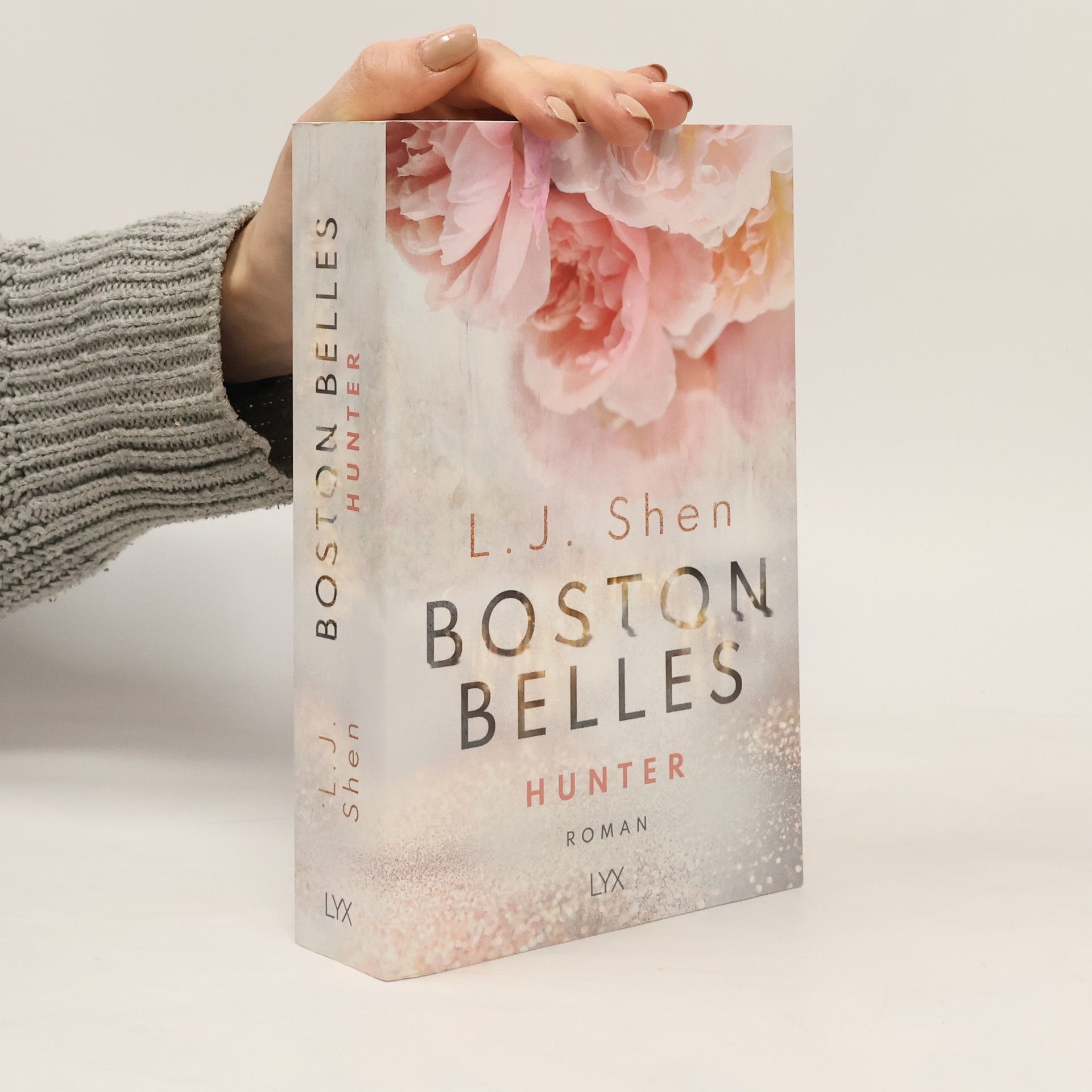 L. J. Shen Boston Belles - Hunter