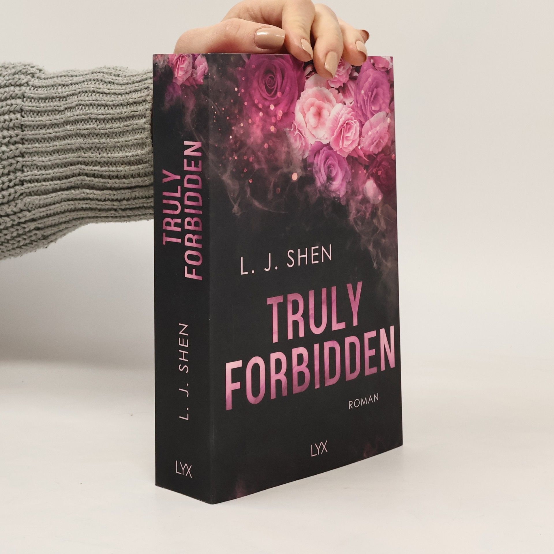 L. J. Shen Truly Forbidden