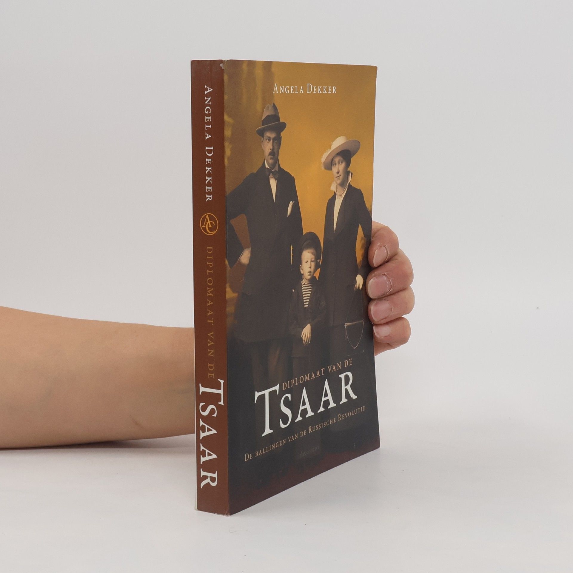 Angela Dekker Diplomaat van de Tsaar
