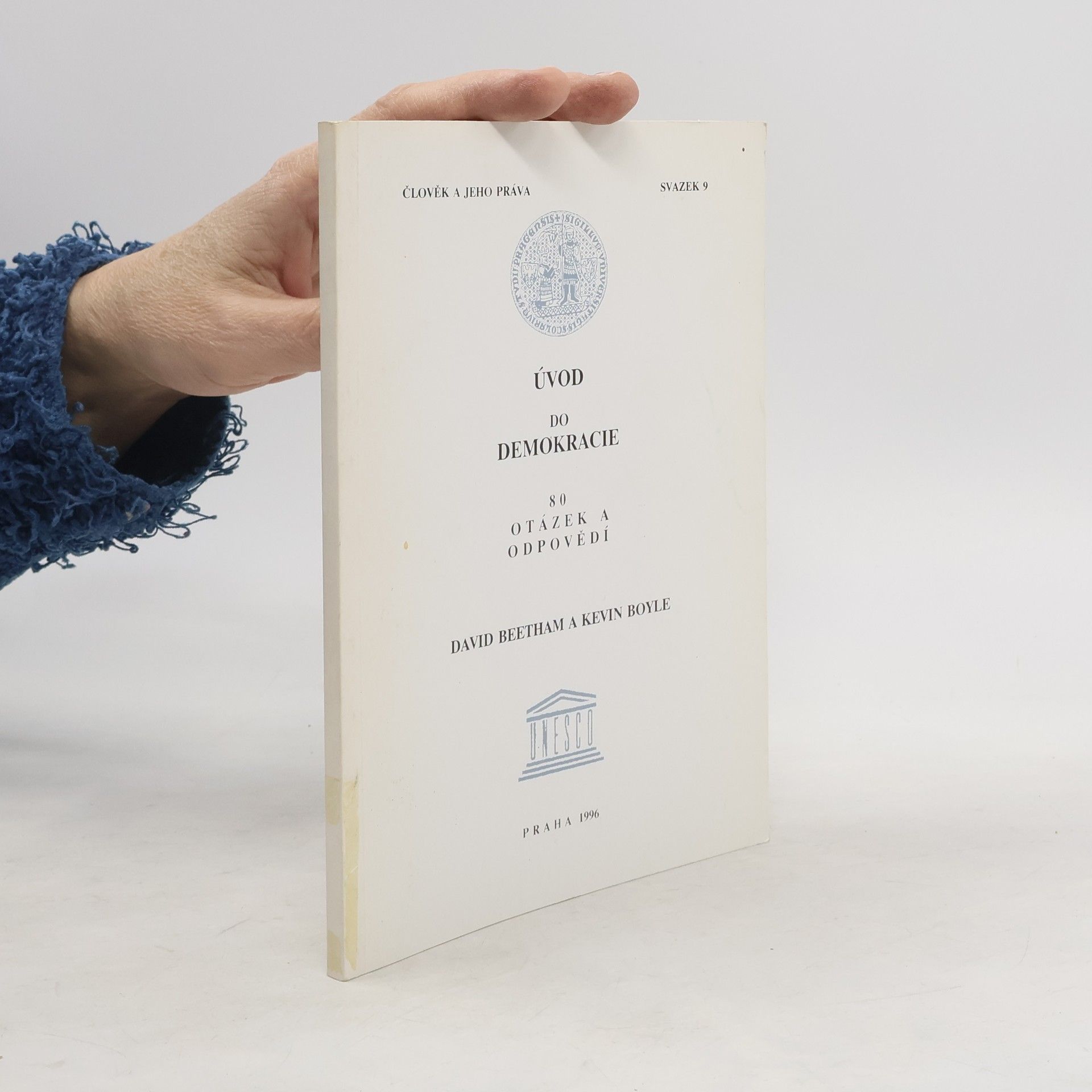 Úvod do demokracie. 80 otázek a odpovědí