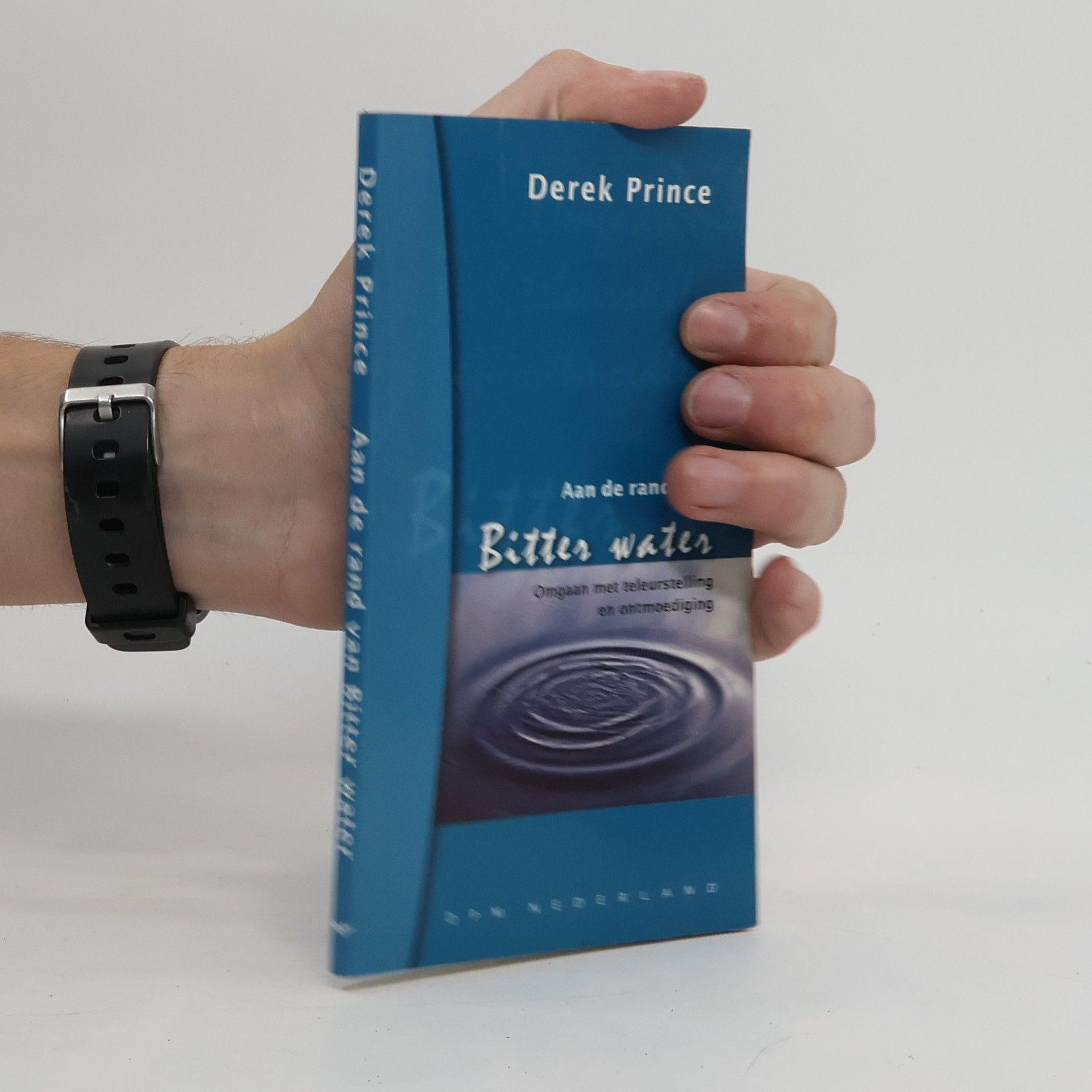 Aan de rand van bitter water