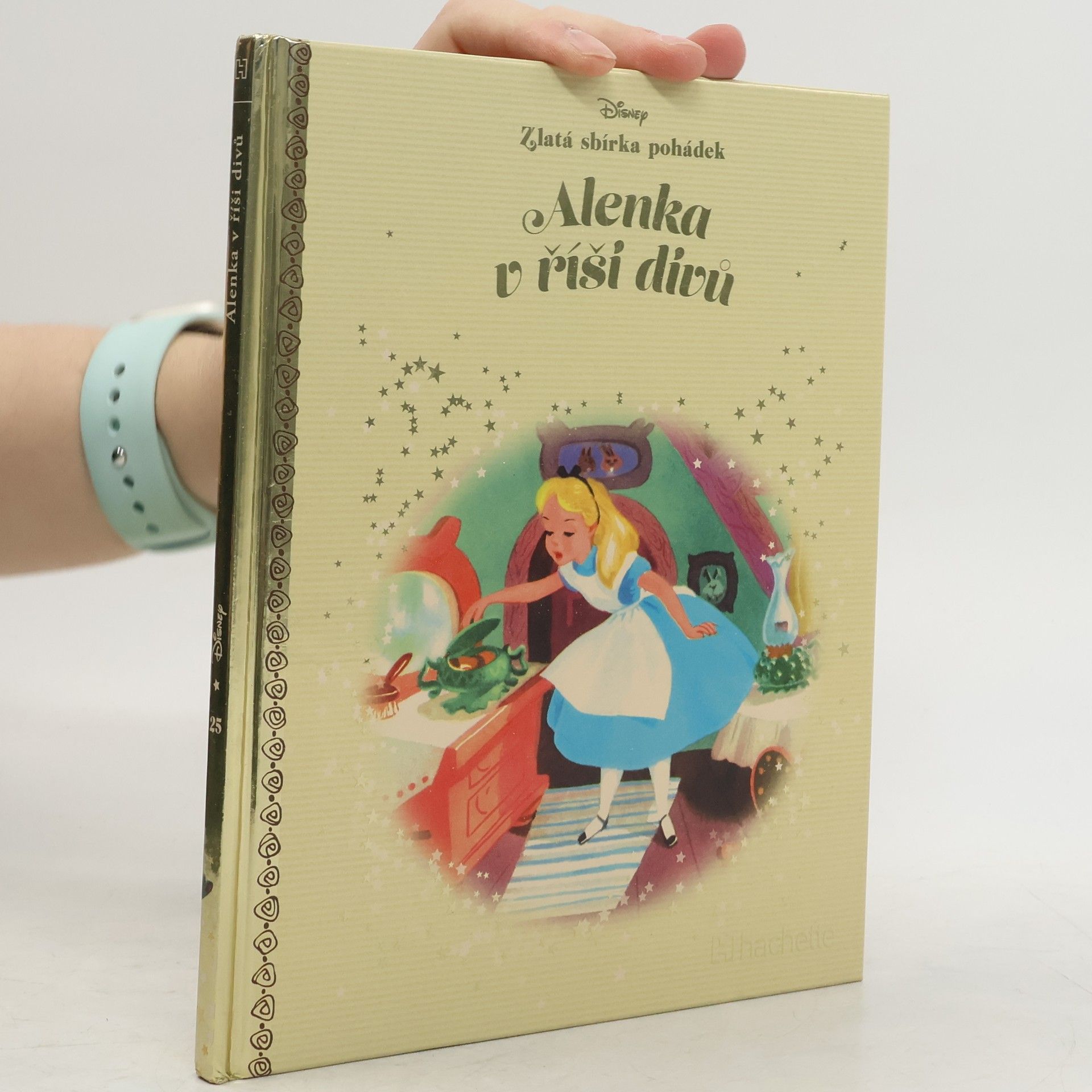 AA.VV. Zlatá sbírka pohádek 25. Alenka v říši divů