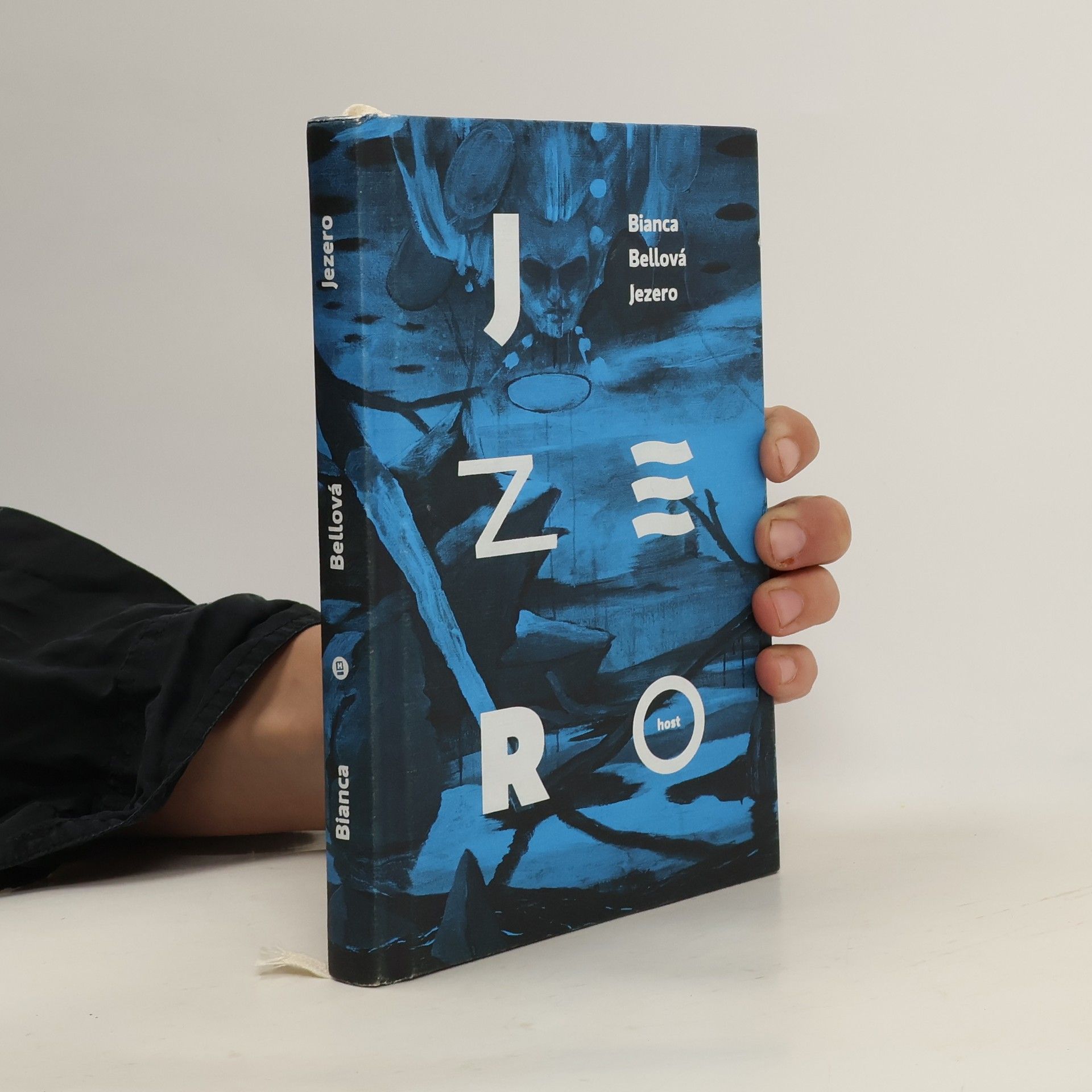 Bianca Bellová Jezero