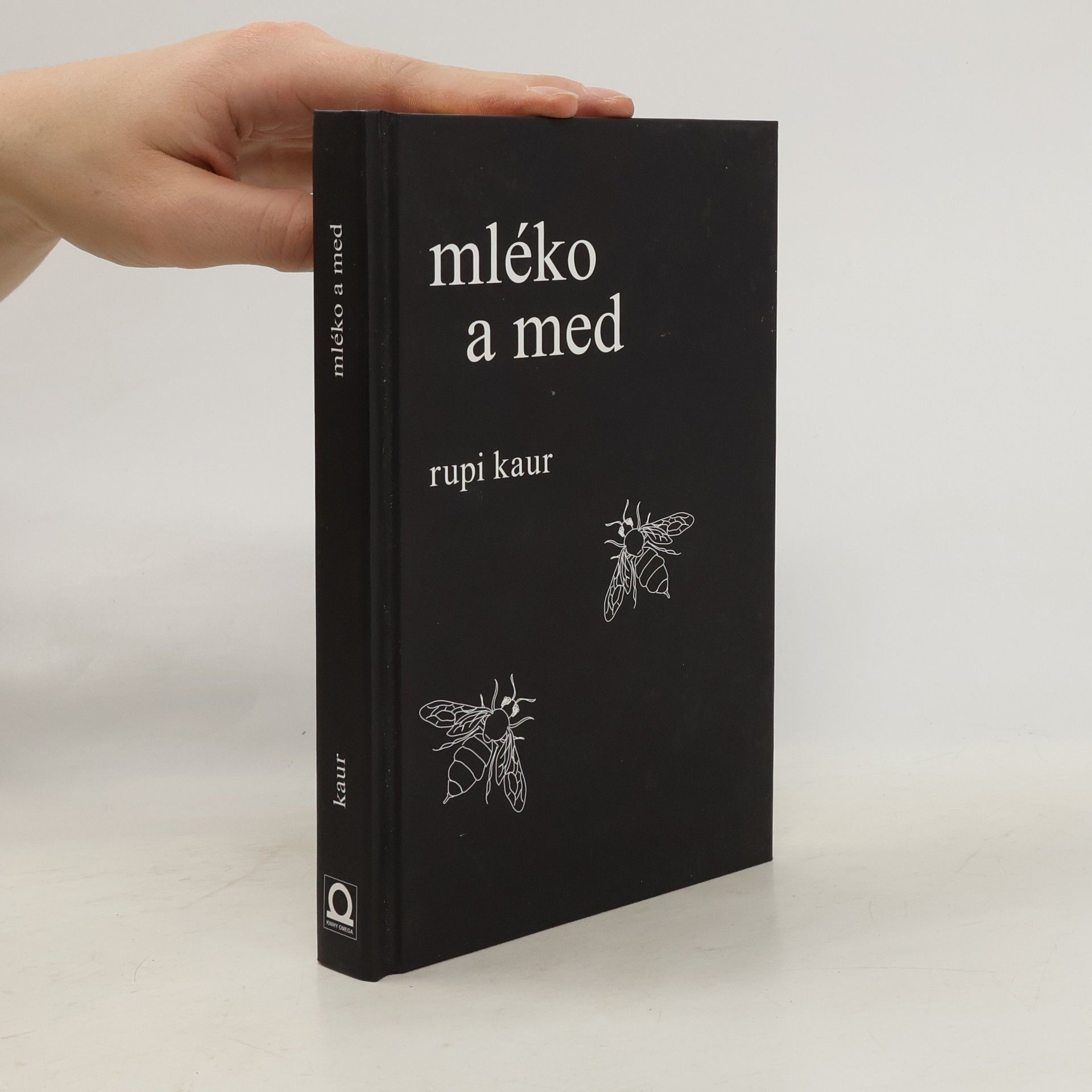 Rupi Kaur Mléko a med