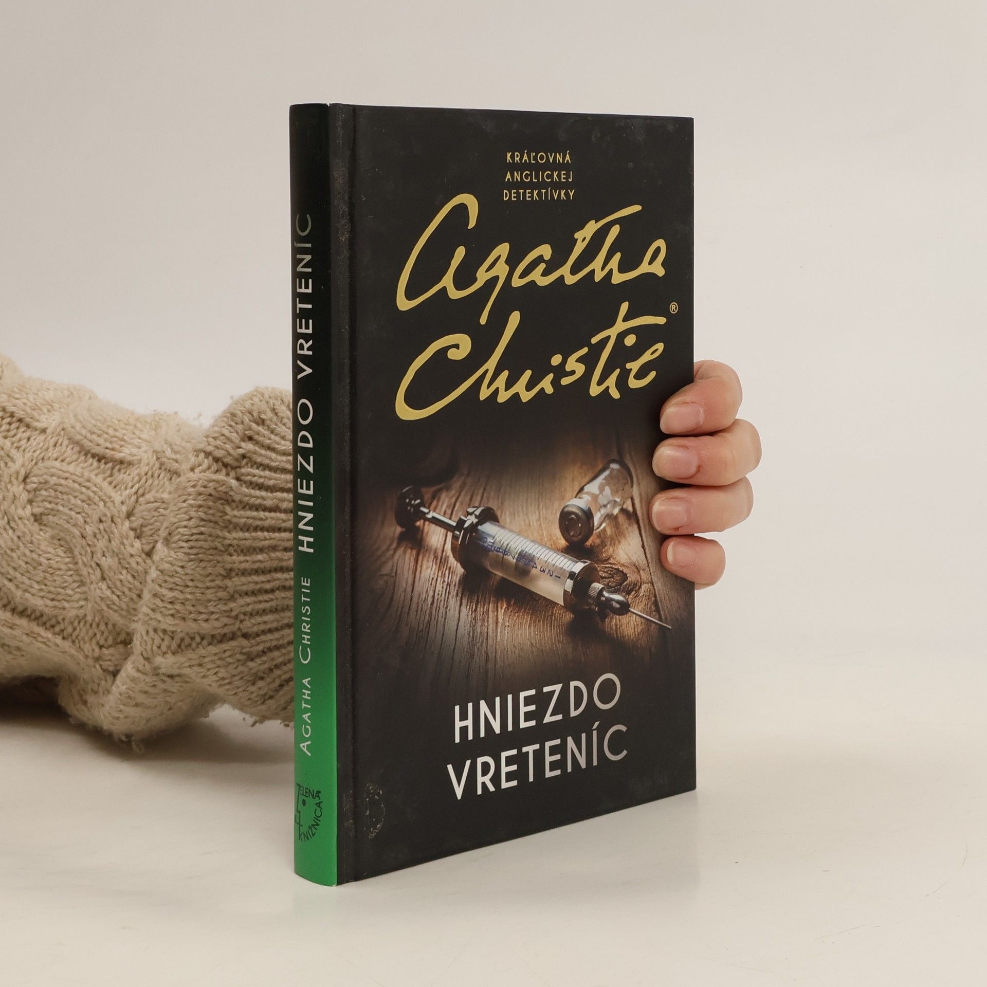 Agatha Christie Hniezdo vreteníc