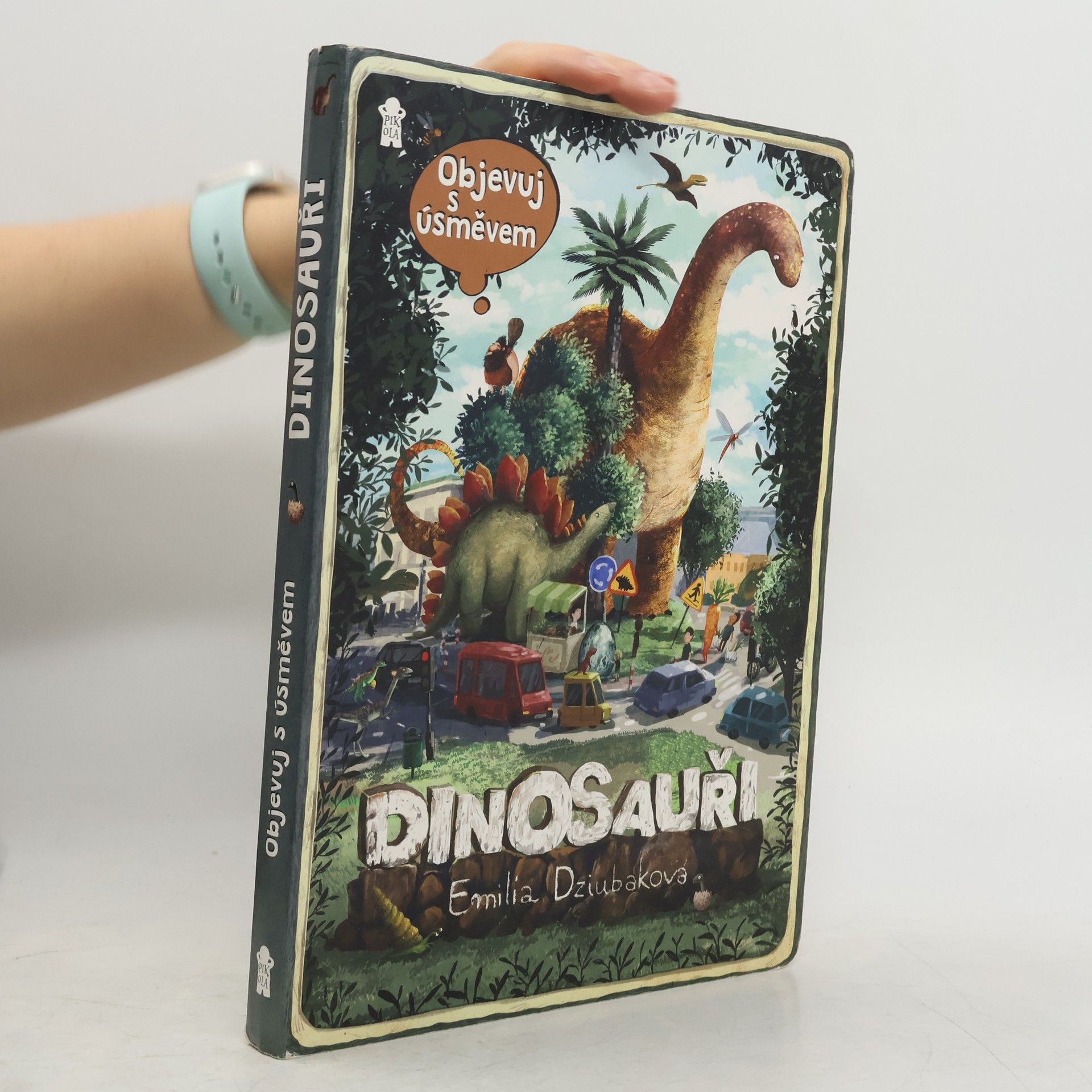 Emilia Dziubak Objevuj s úsměvem: Dinosauři