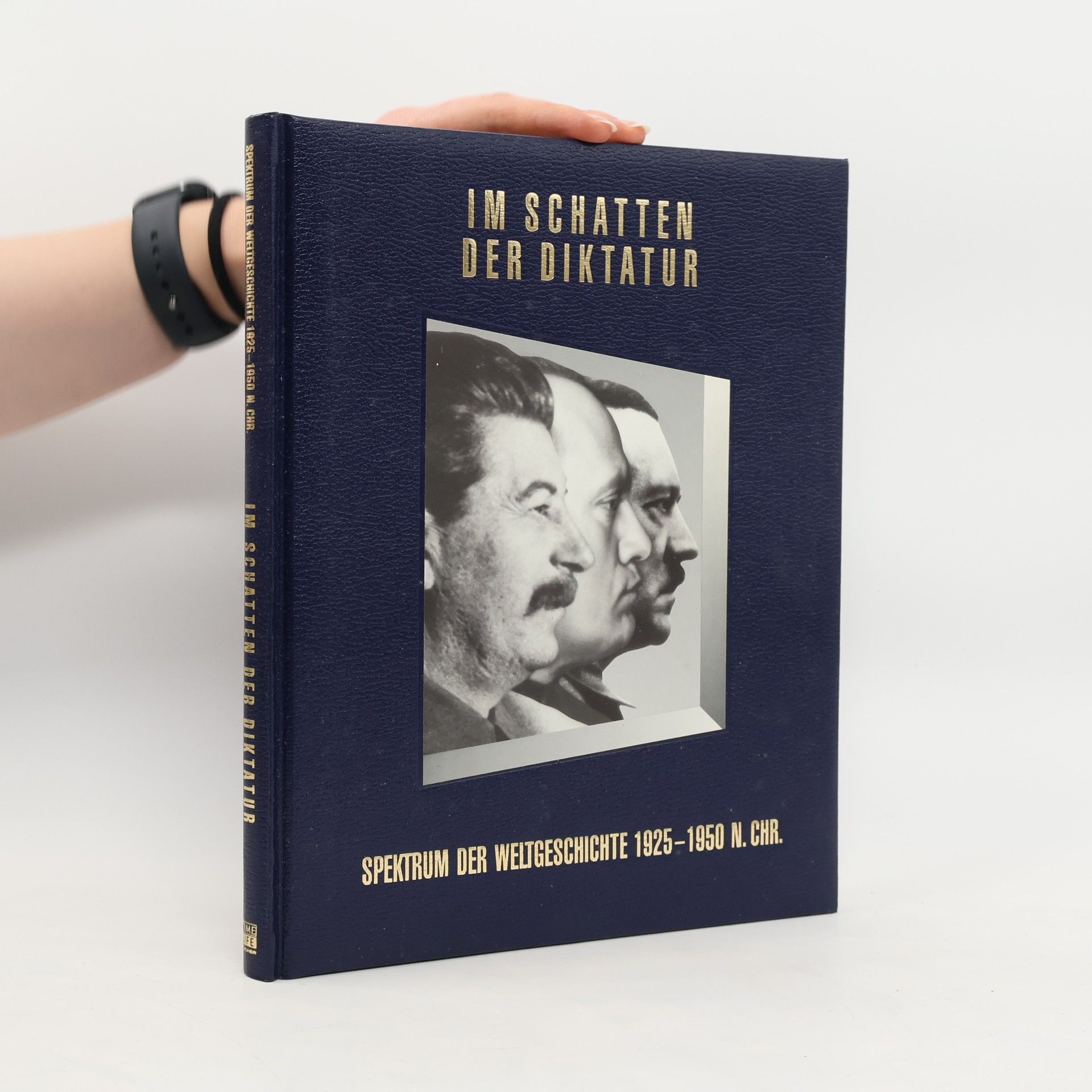 Im Schatten der Diktatur