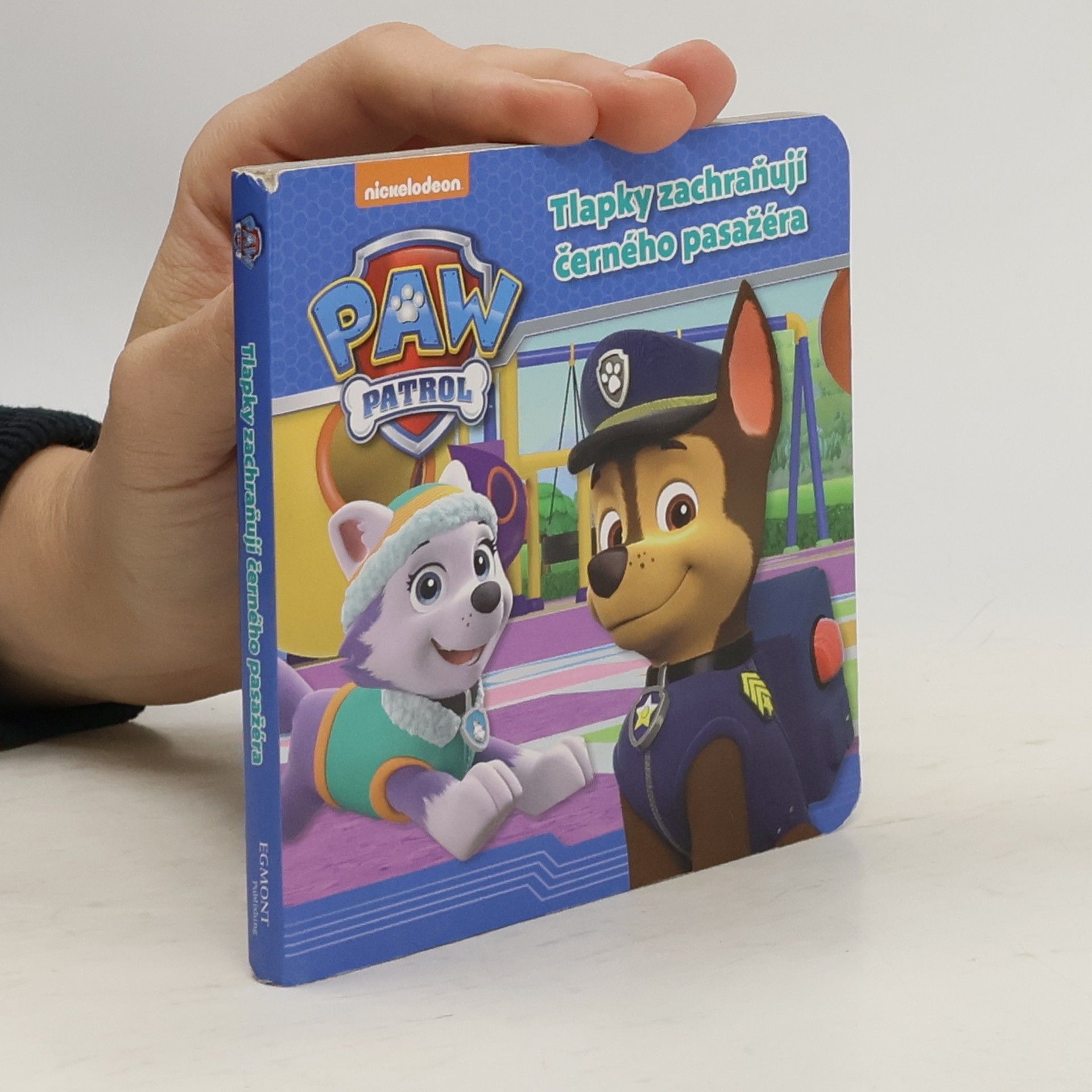 Auteurscollectief Tlapky zachraňují černého pasažéra