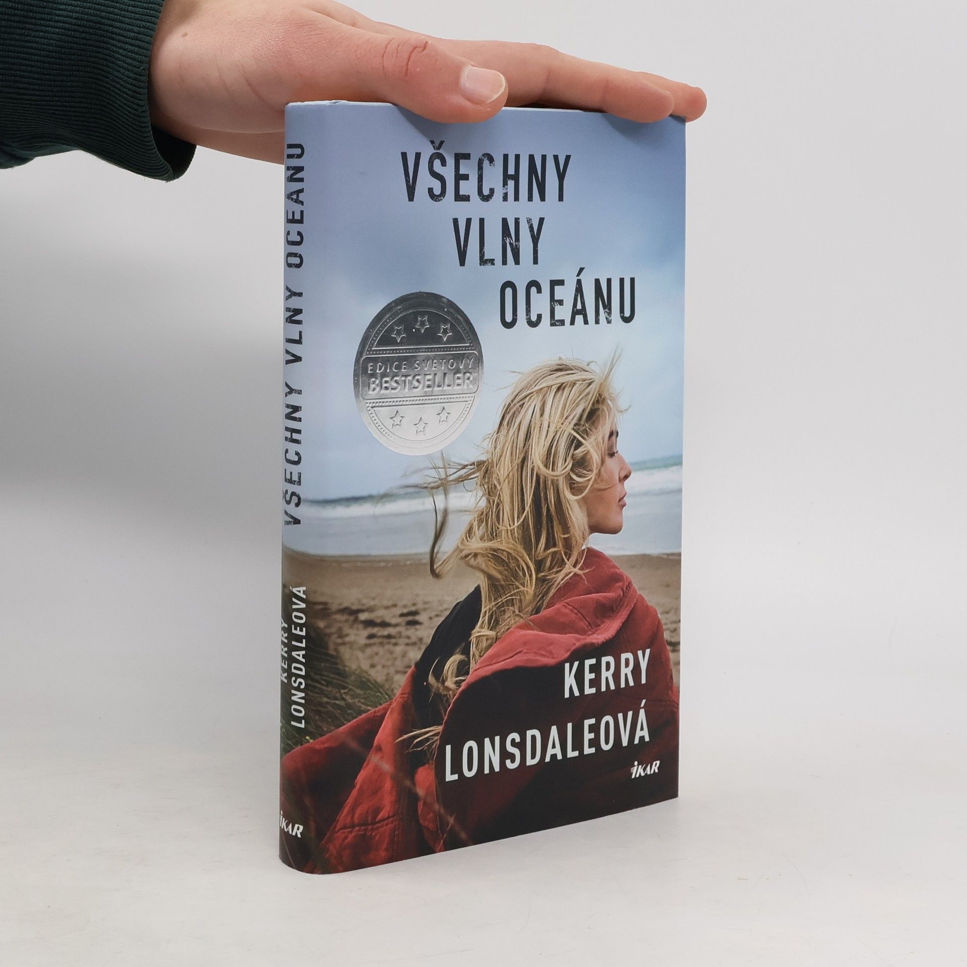 Kerry Lonsdale Všechny vlny oceánu