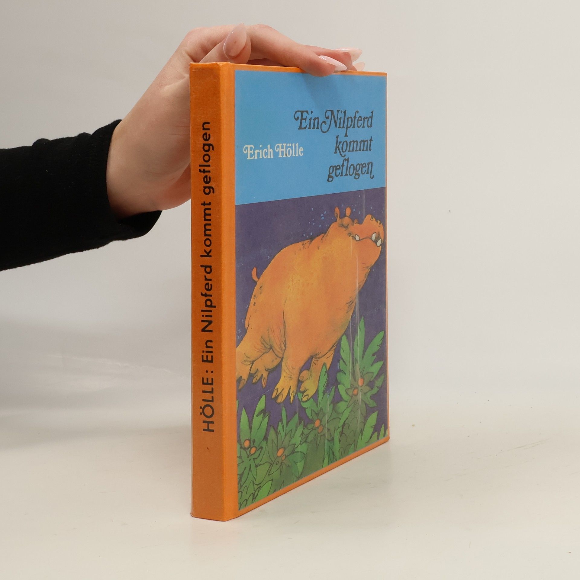 Ein Nilpferd kommt geflogen