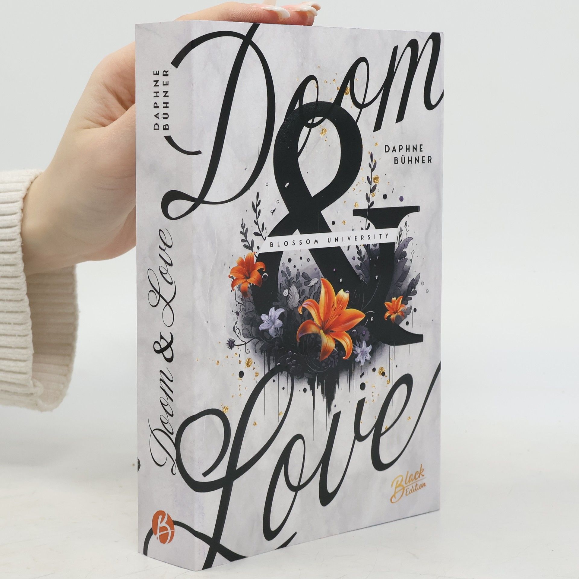 Daphne Bühner Doom & Love