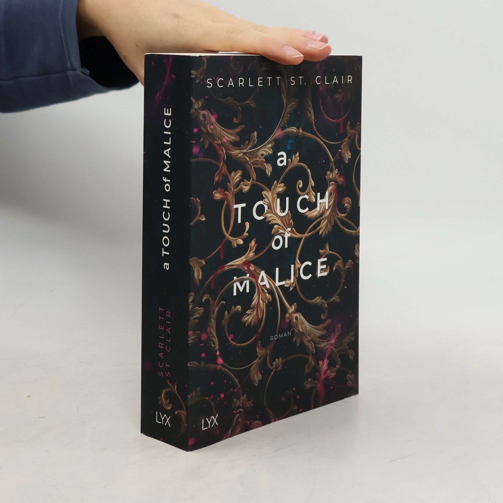 Scarlett St. Clair A touch of malice