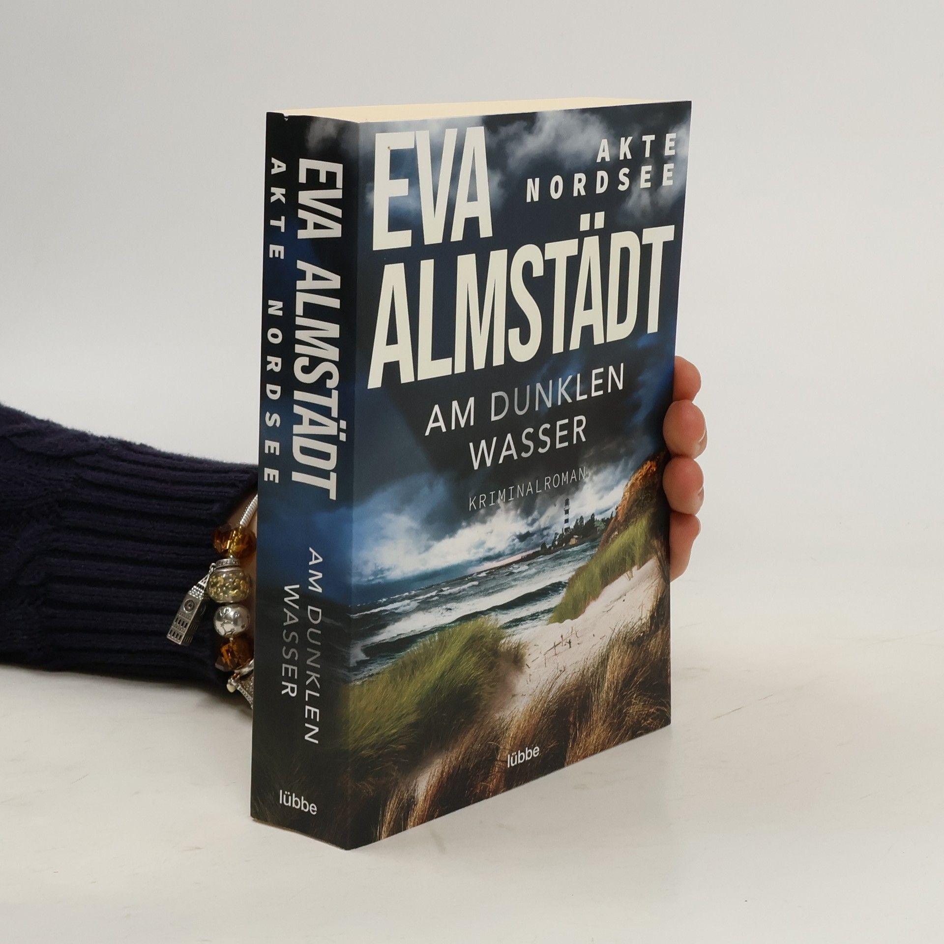 Eva Almstädt Akte Nordsee - am dunklen Wasser