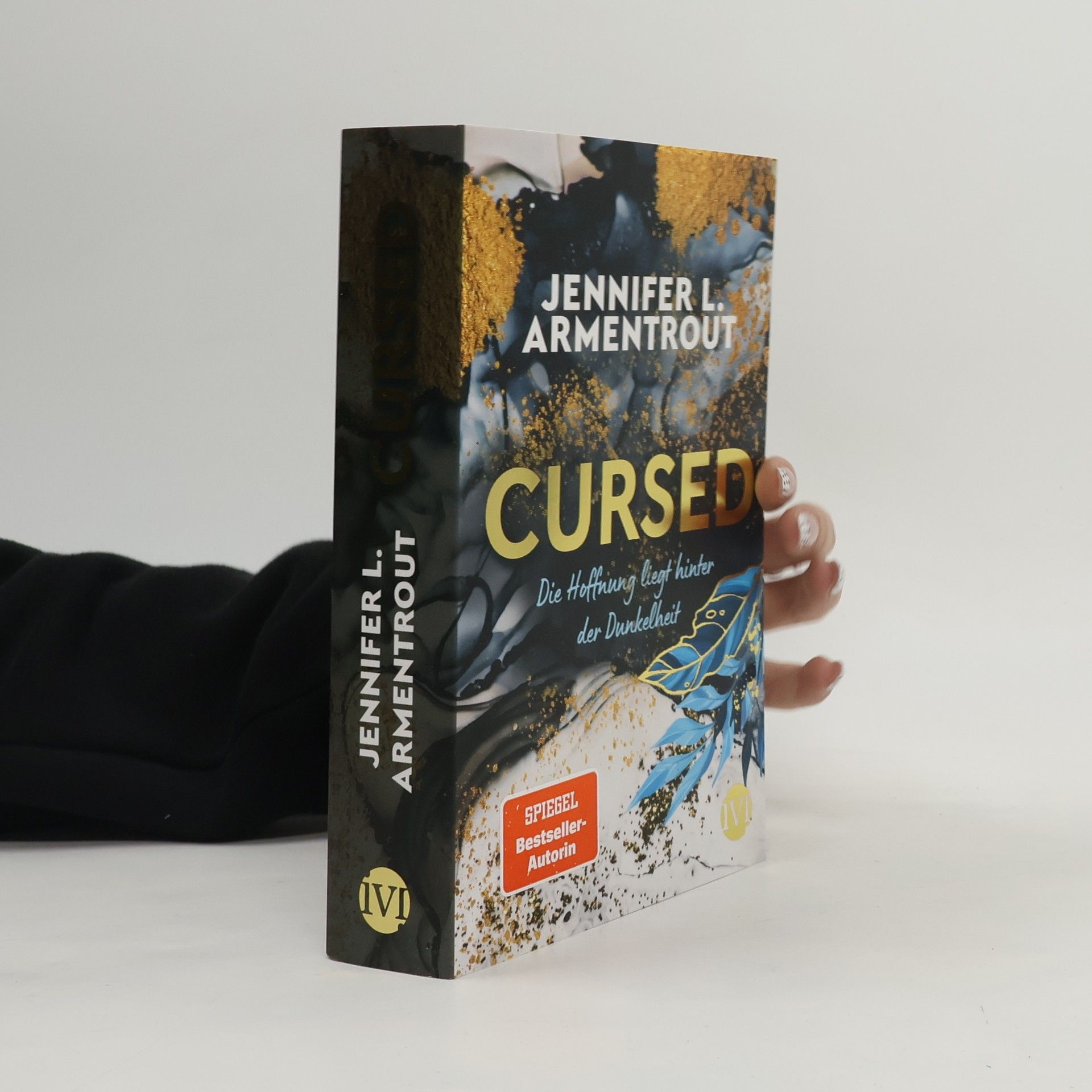 Jennifer L. Armentrout Cursed. Die Hoffnung liegt hinter der Dunkelheit