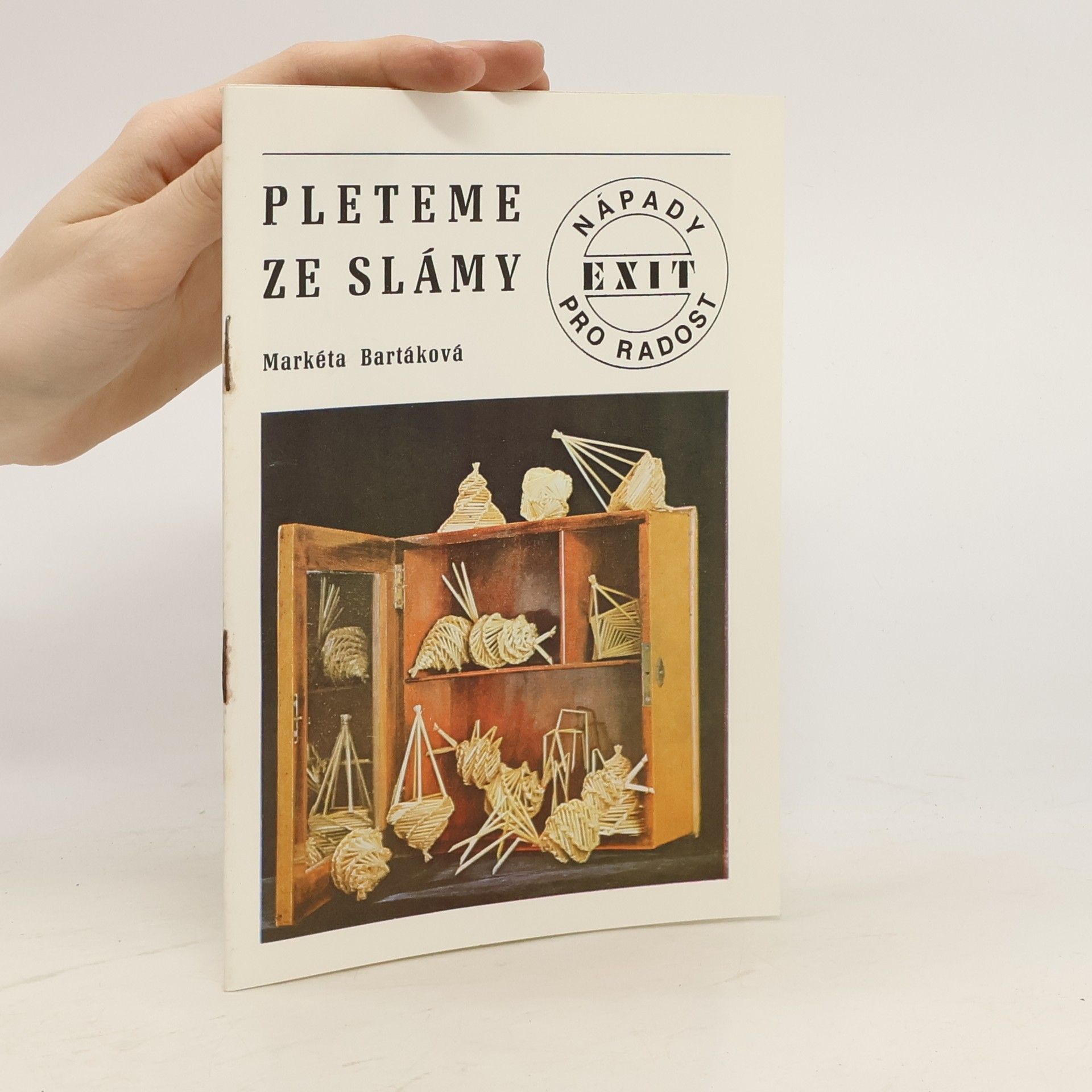 Markéta Bartáková Pleteme ze slámy
