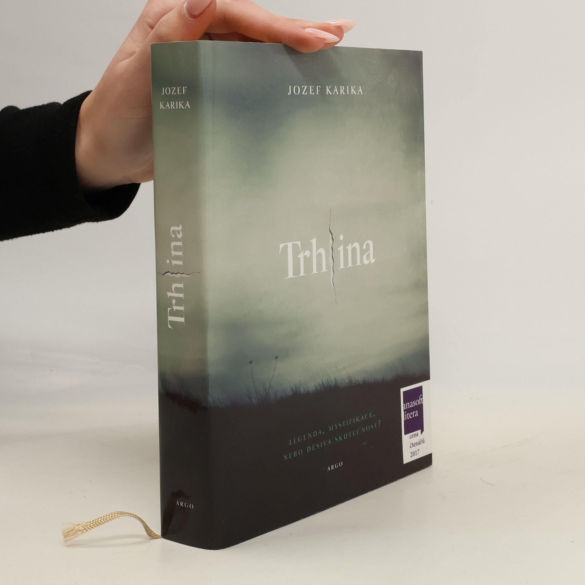 Jozef Karika Trhlina