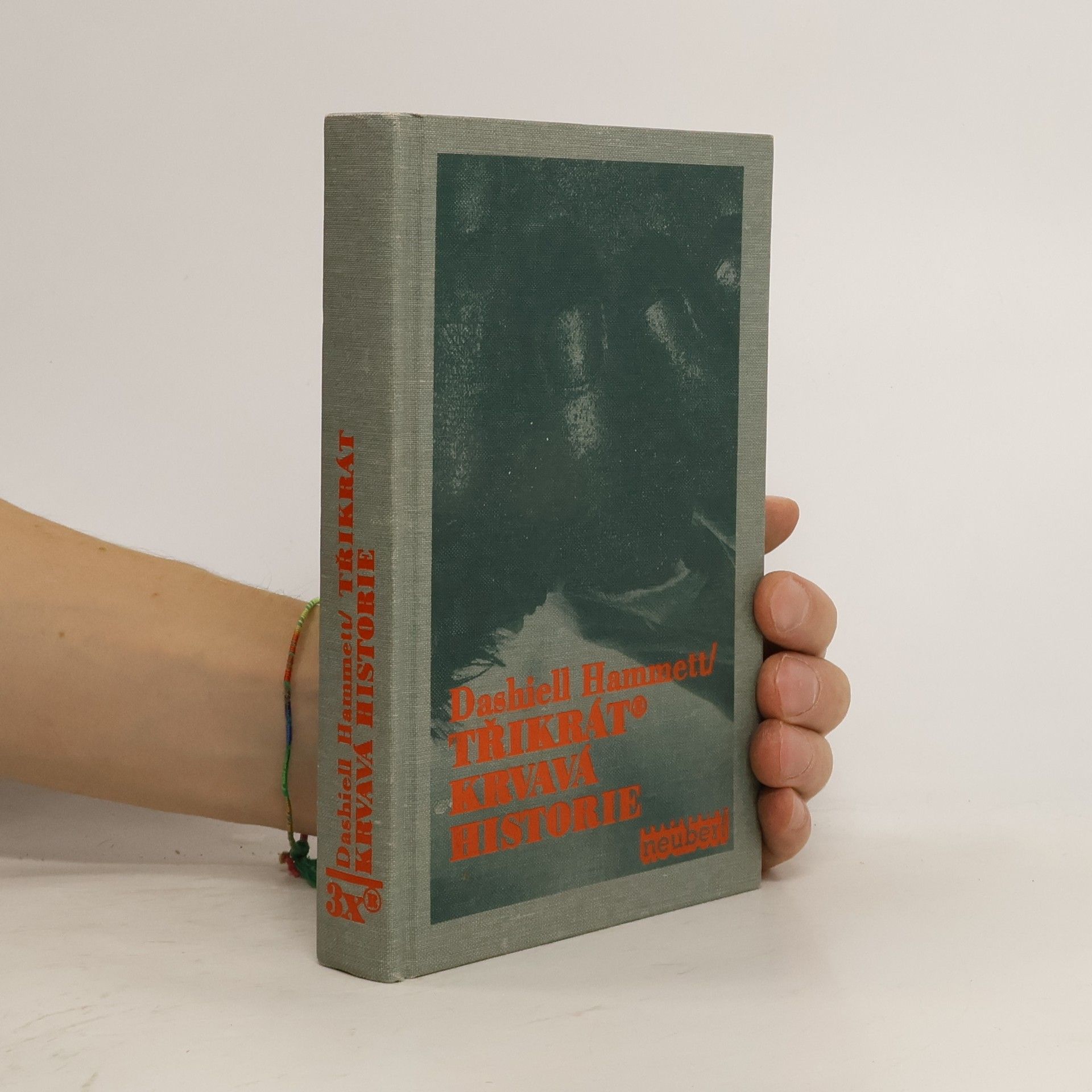 Dashiell Hammett Třikrát krvavá historie